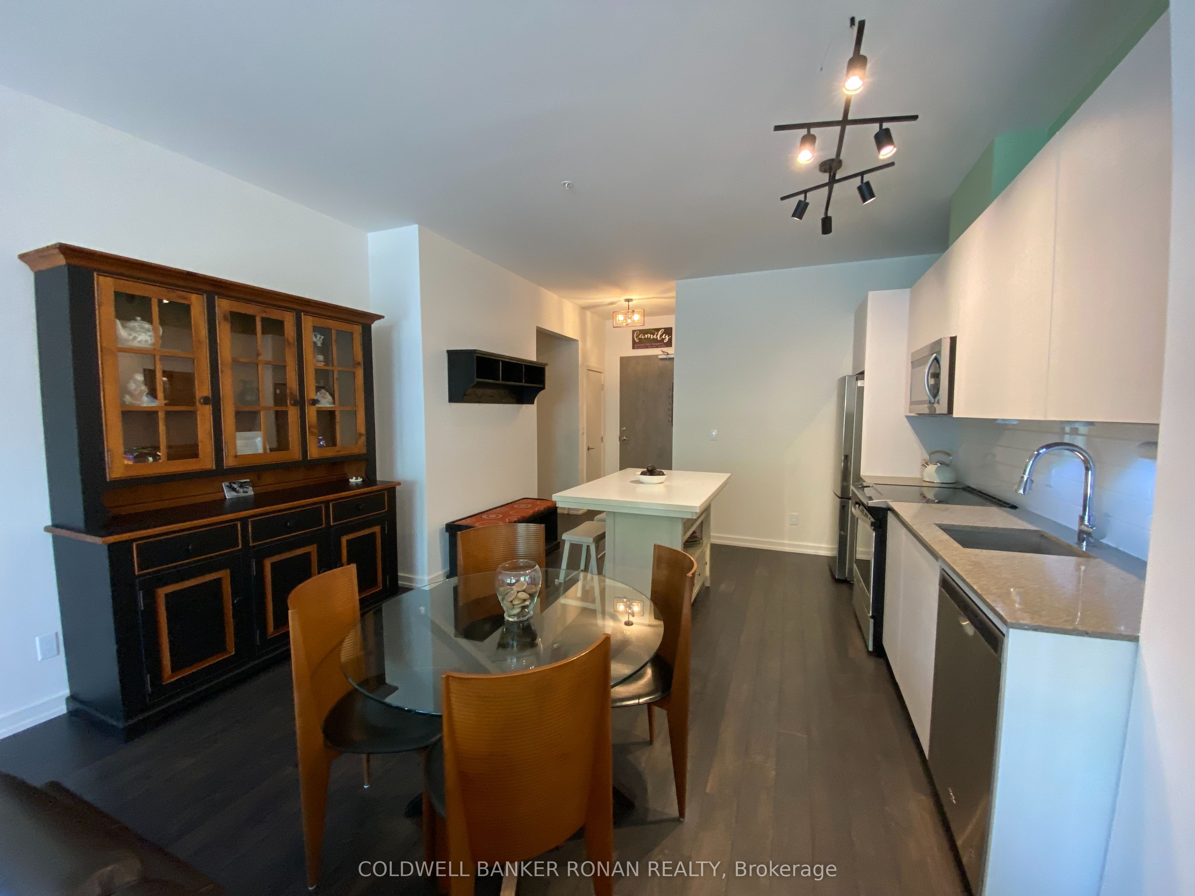 #208 - 21 Matchedash Street Property Photo 13