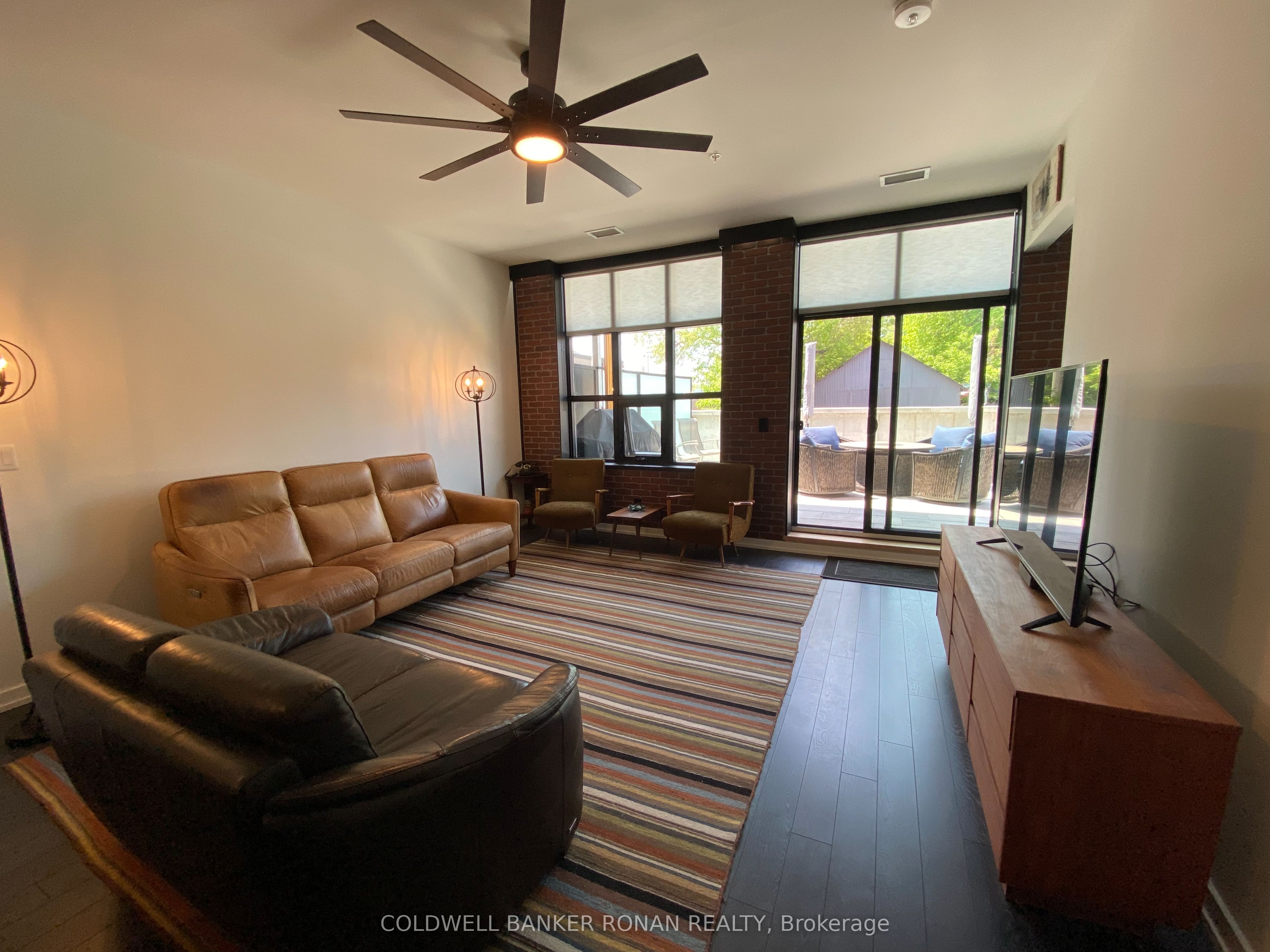 #208 - 21 Matchedash Street Property Photo 15