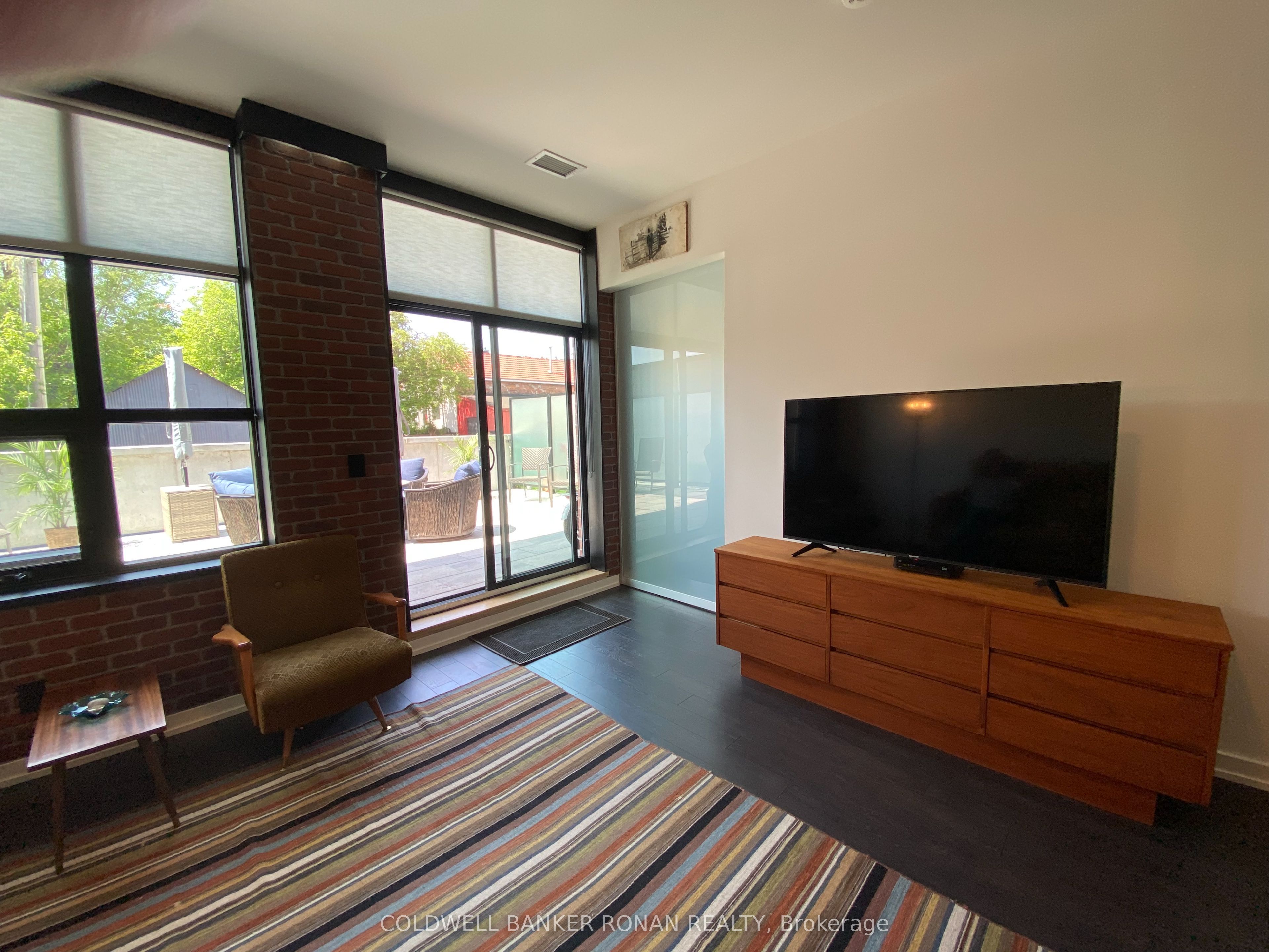 #208 - 21 Matchedash Street Property Photo 17