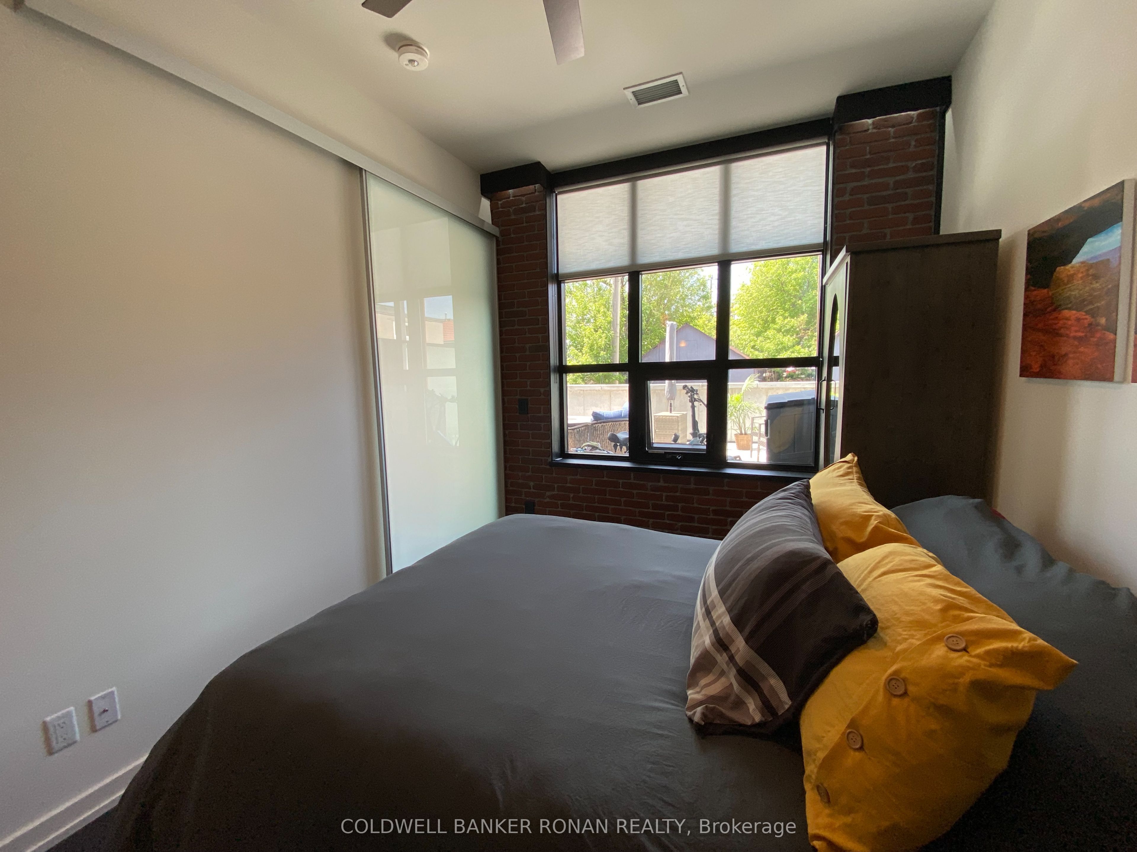 #208 - 21 Matchedash Street Property Photo 20