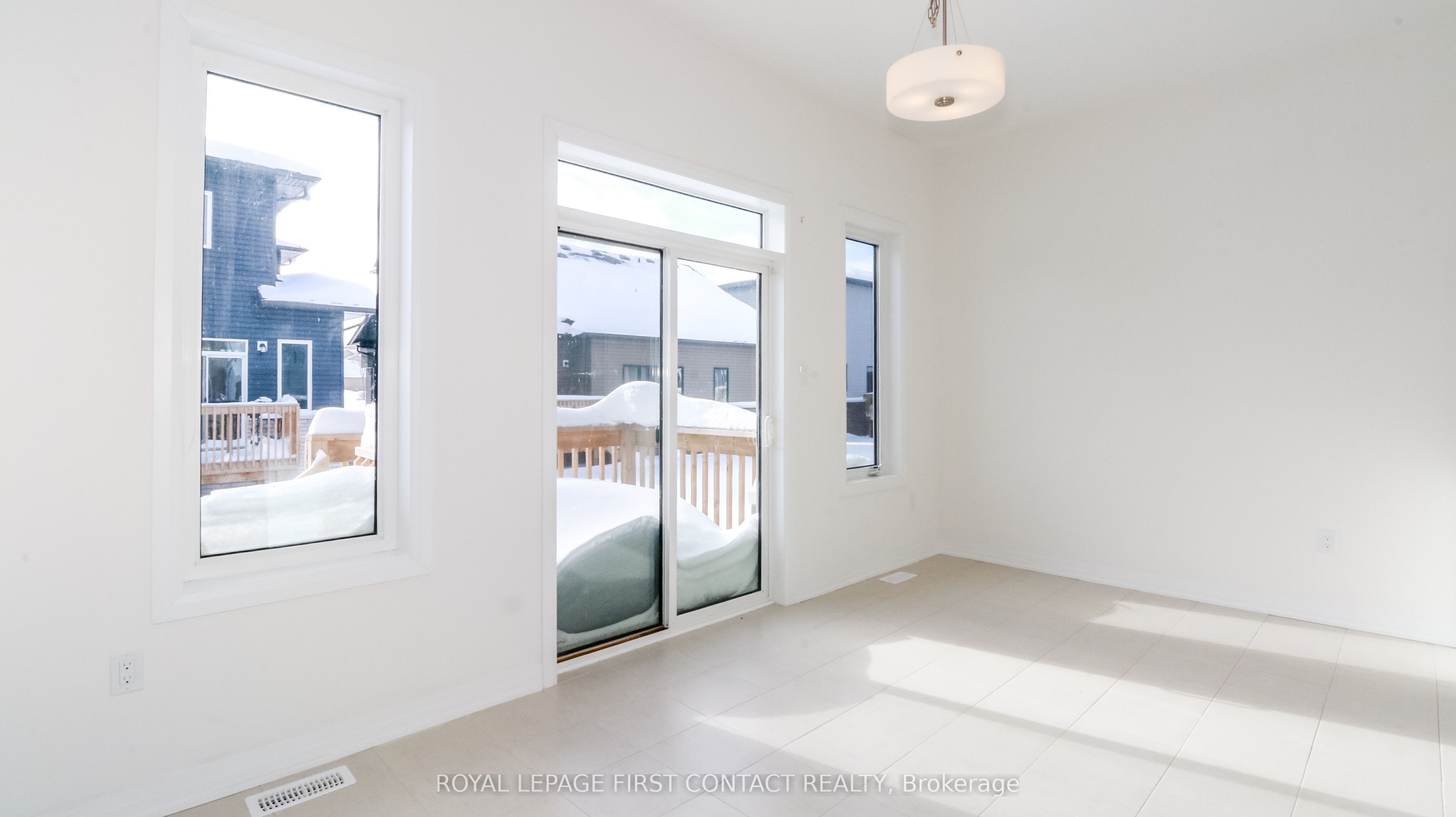 3778 Sunbank Crescent Property Photo 16