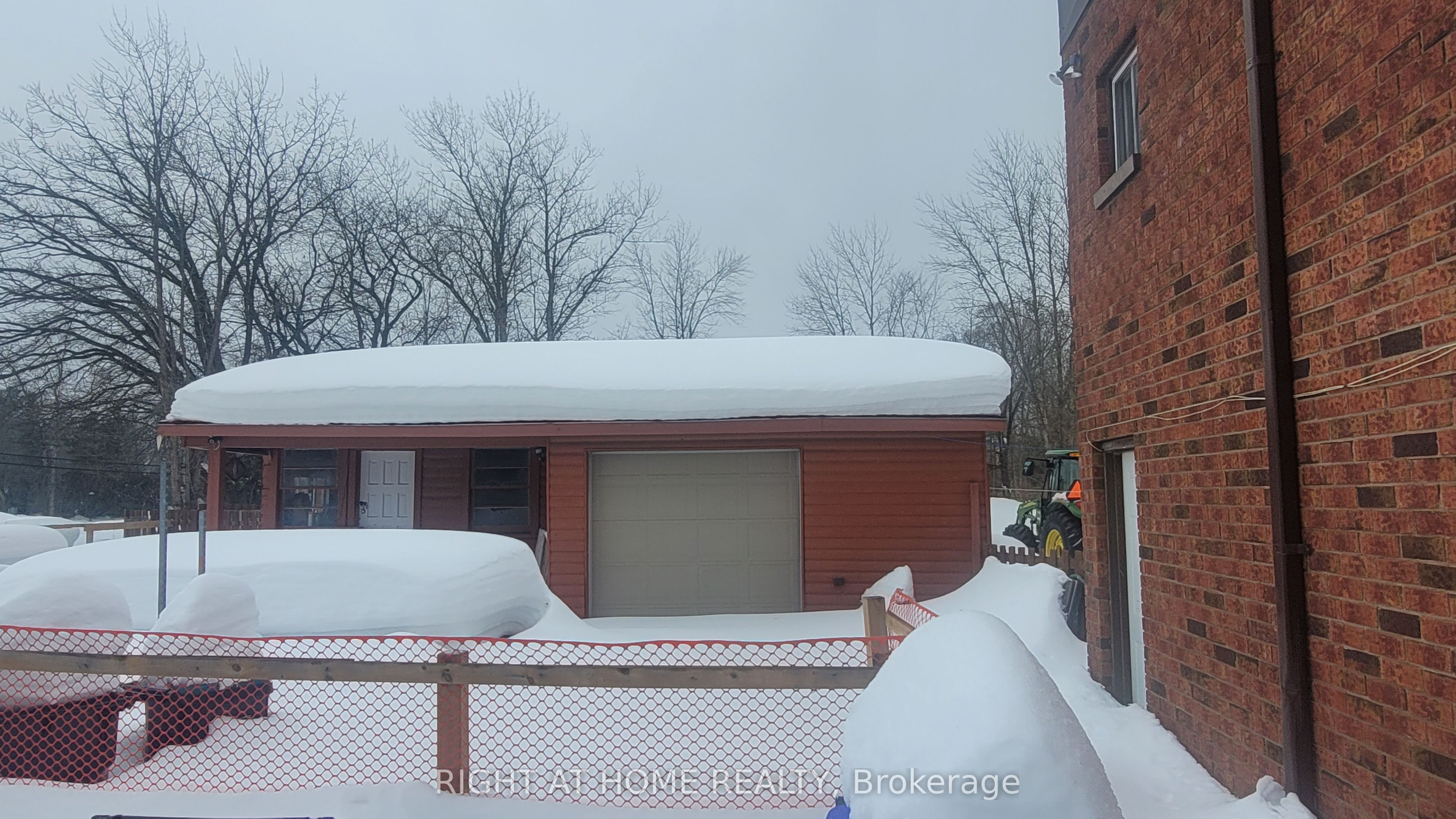 3394 Muskoka Street Property Photo 6