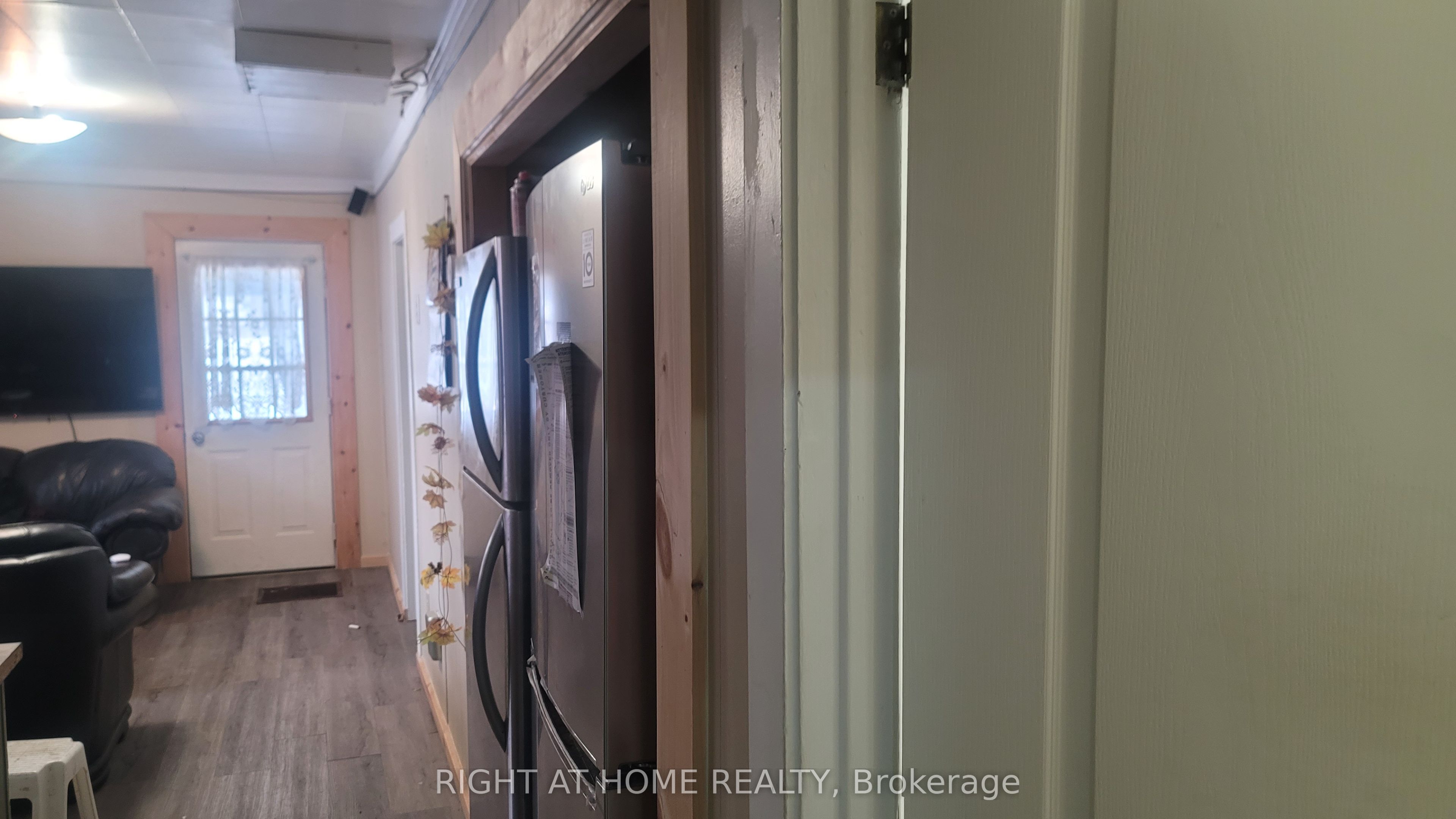 3394 Muskoka Street Property Photo 15