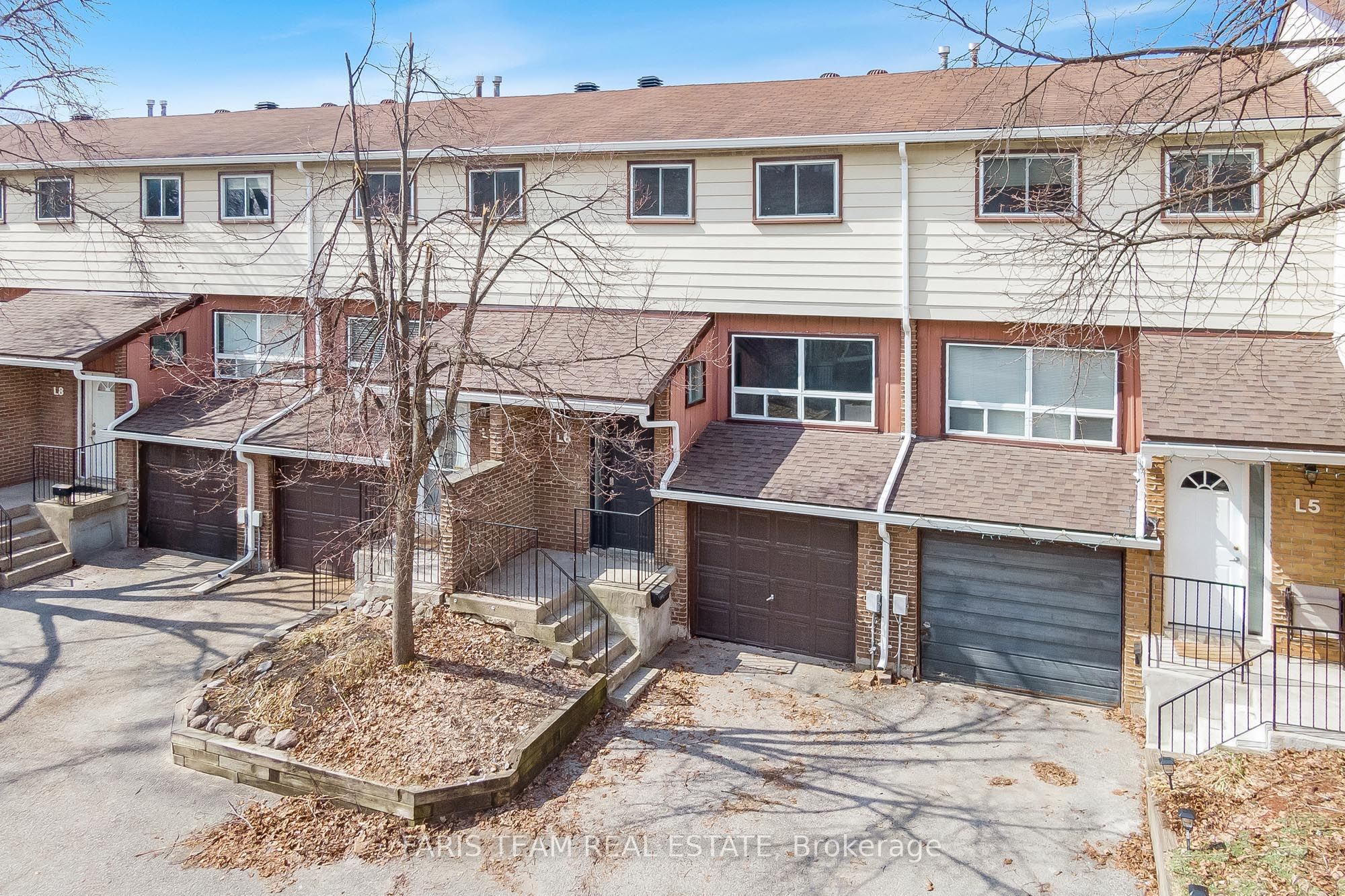 #l6 - 63 Ferris Lane Property Photo 1