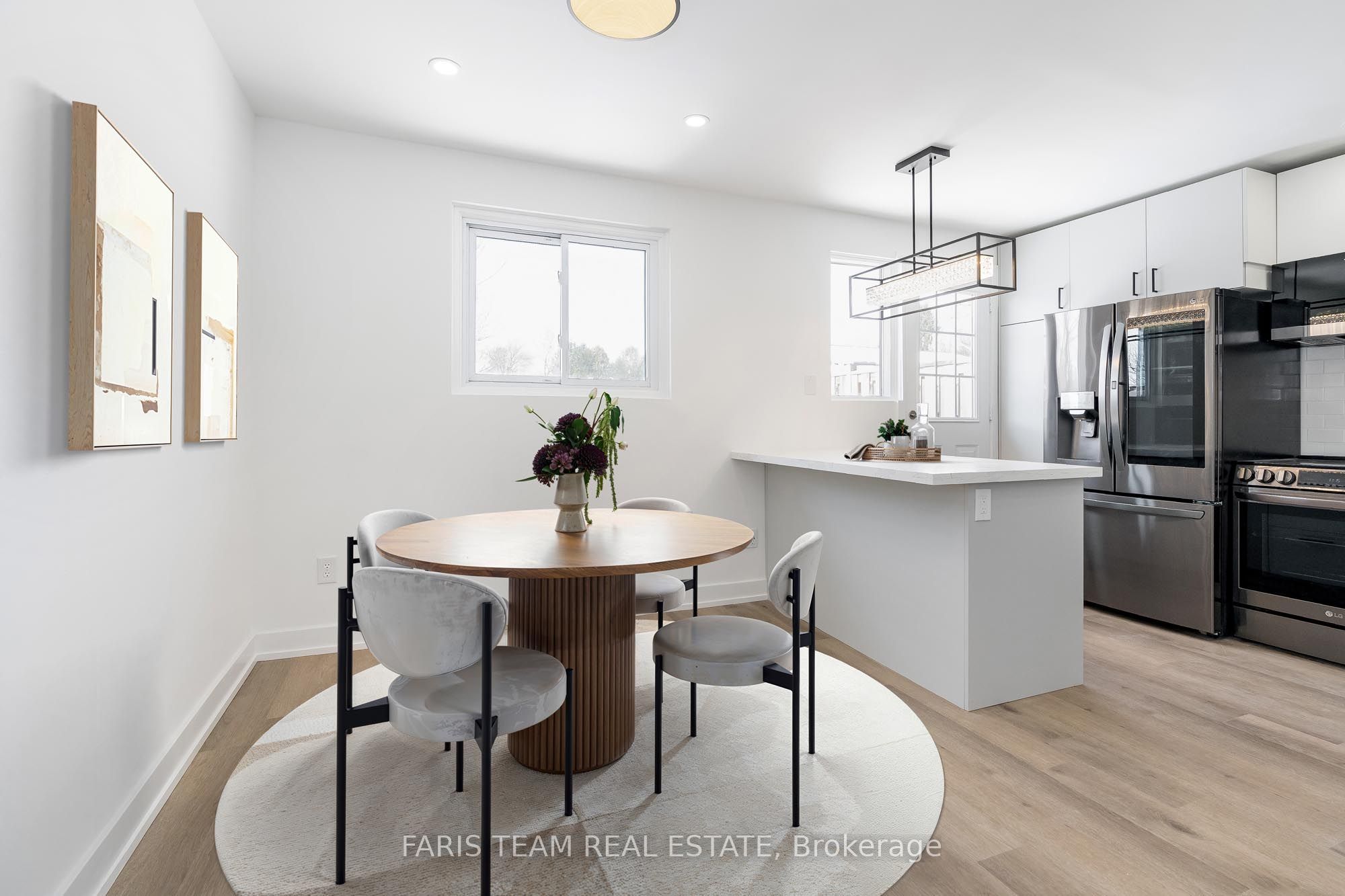 #l6 - 63 Ferris Lane Property Photo 7