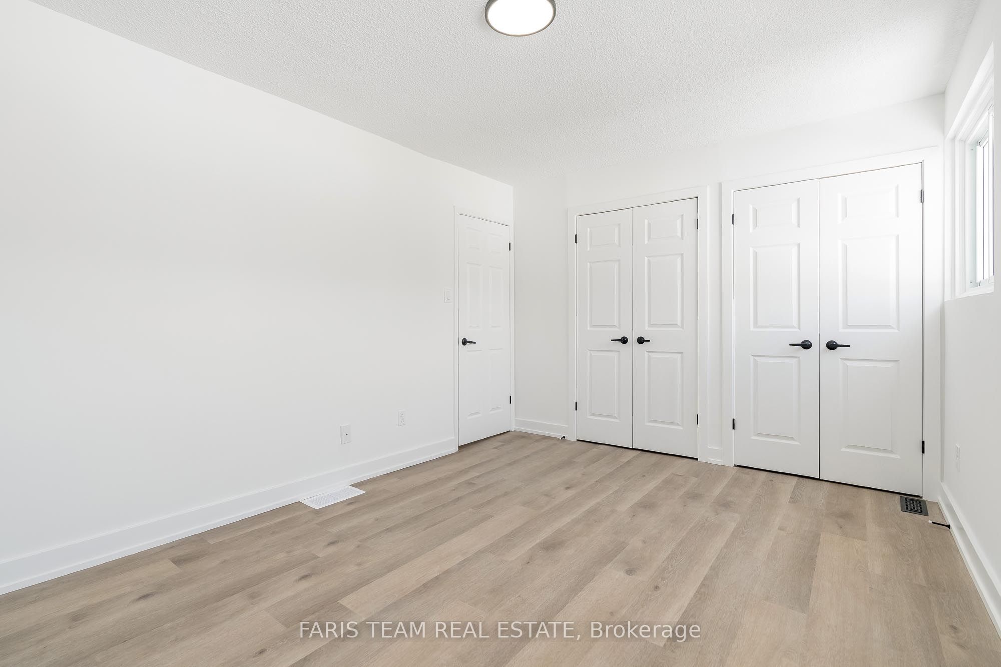 #l6 - 63 Ferris Lane Property Photo 15