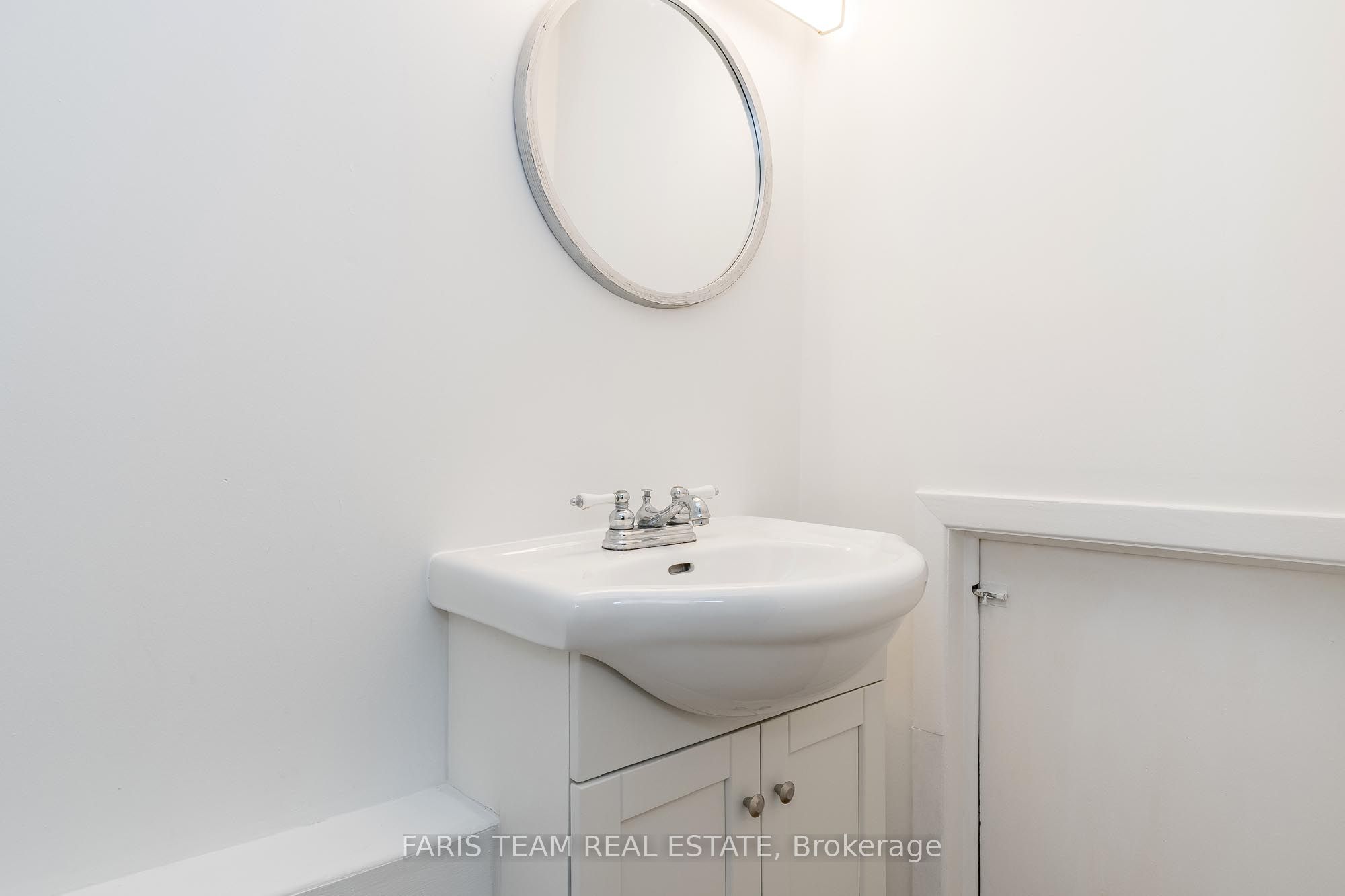 #l6 - 63 Ferris Lane Property Photo 23