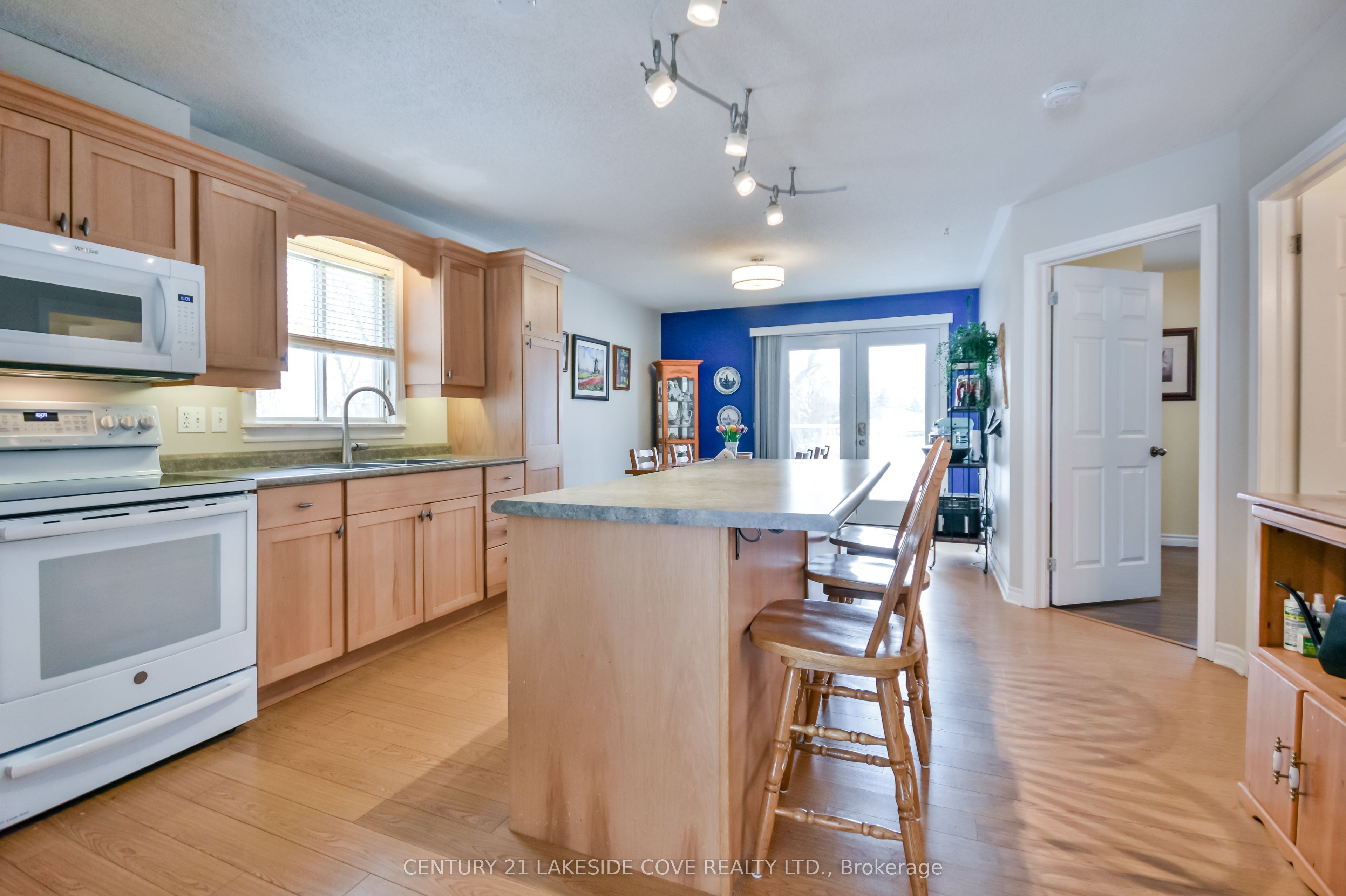 357 Arthur Street Property Photo 1