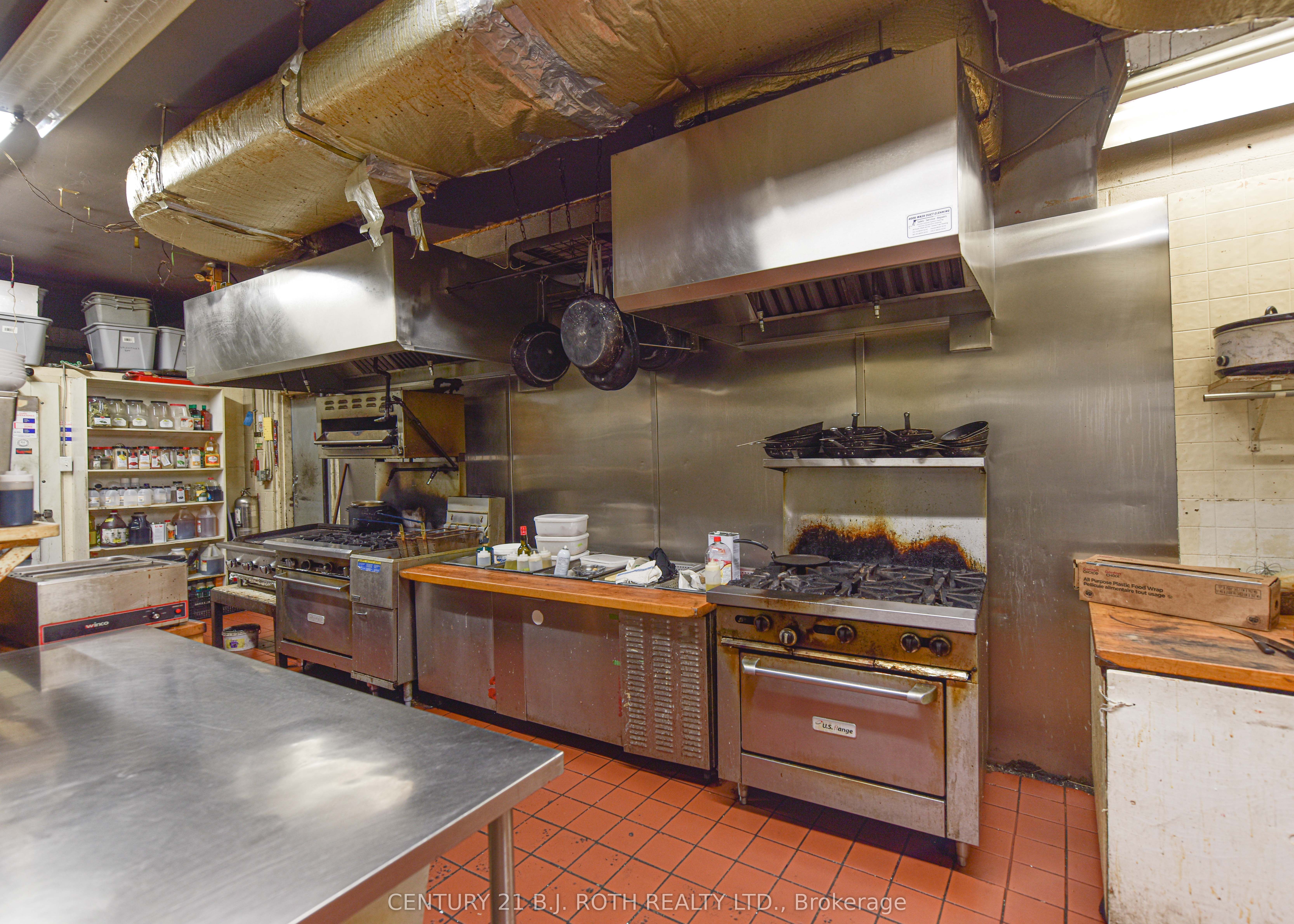 #4 - 64 Mississaga Street Property Photo 30