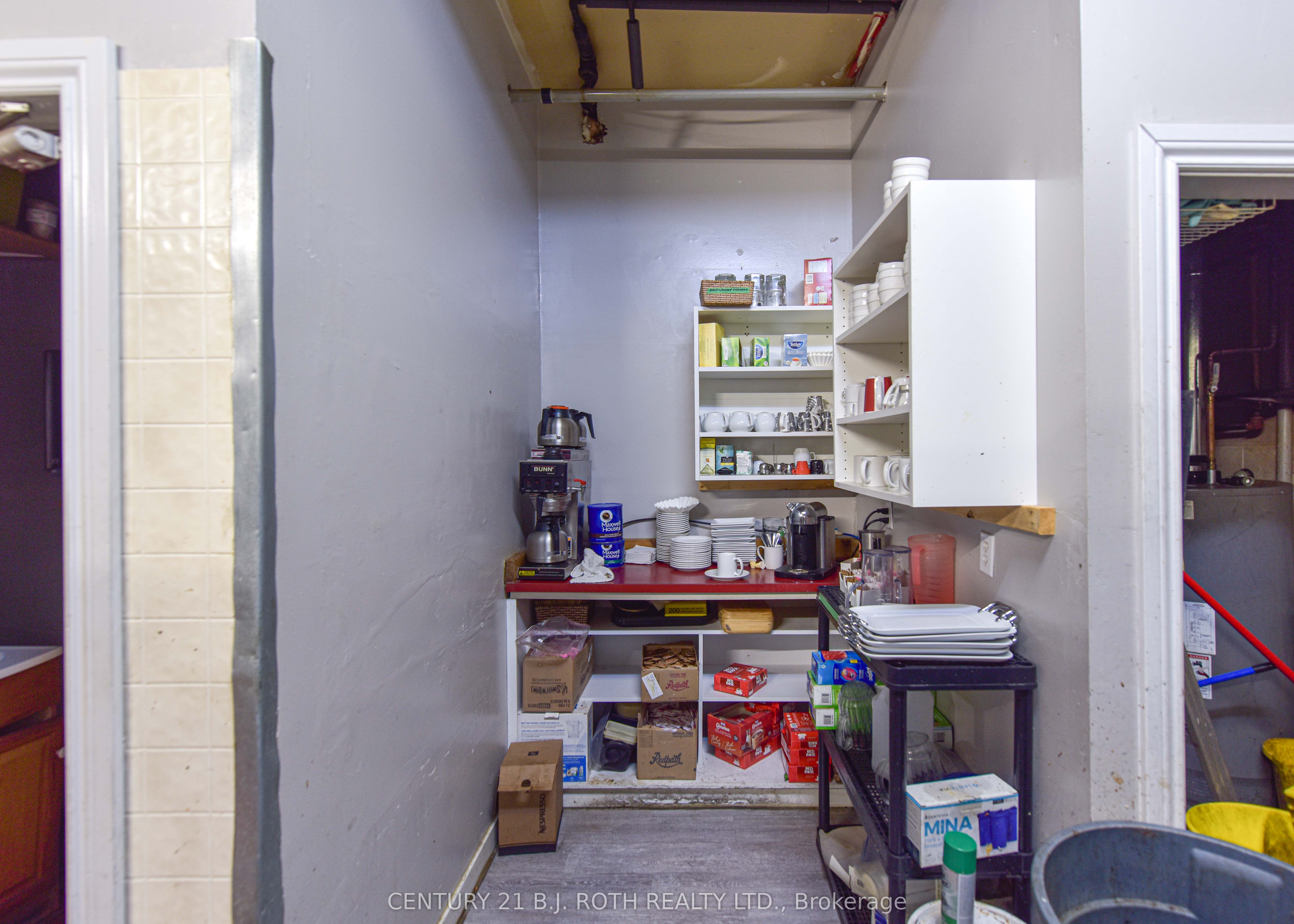 #4 - 64 Mississaga Street Property Photo 35