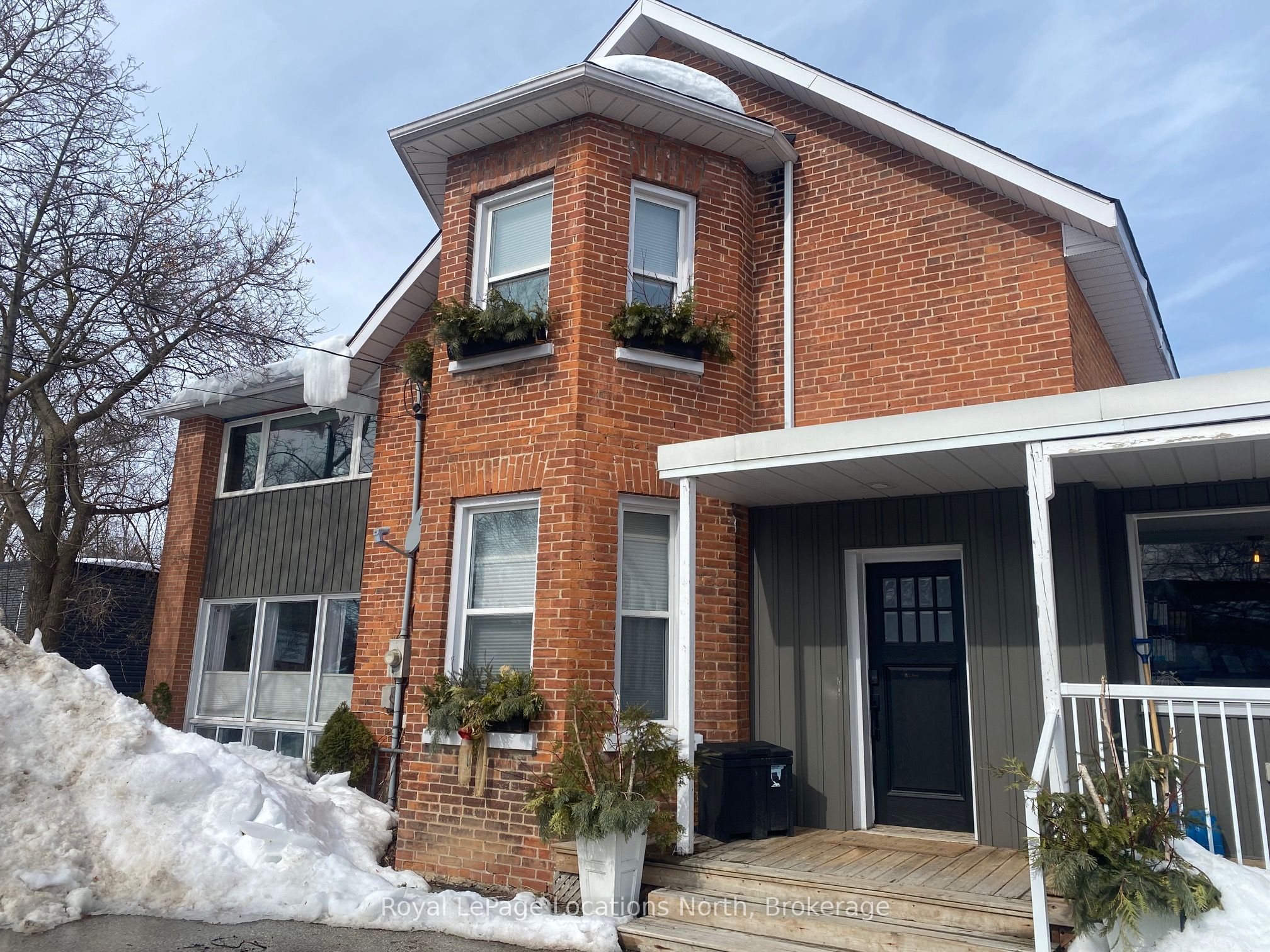 #upper Level - 7344 26 Highway Property Photo