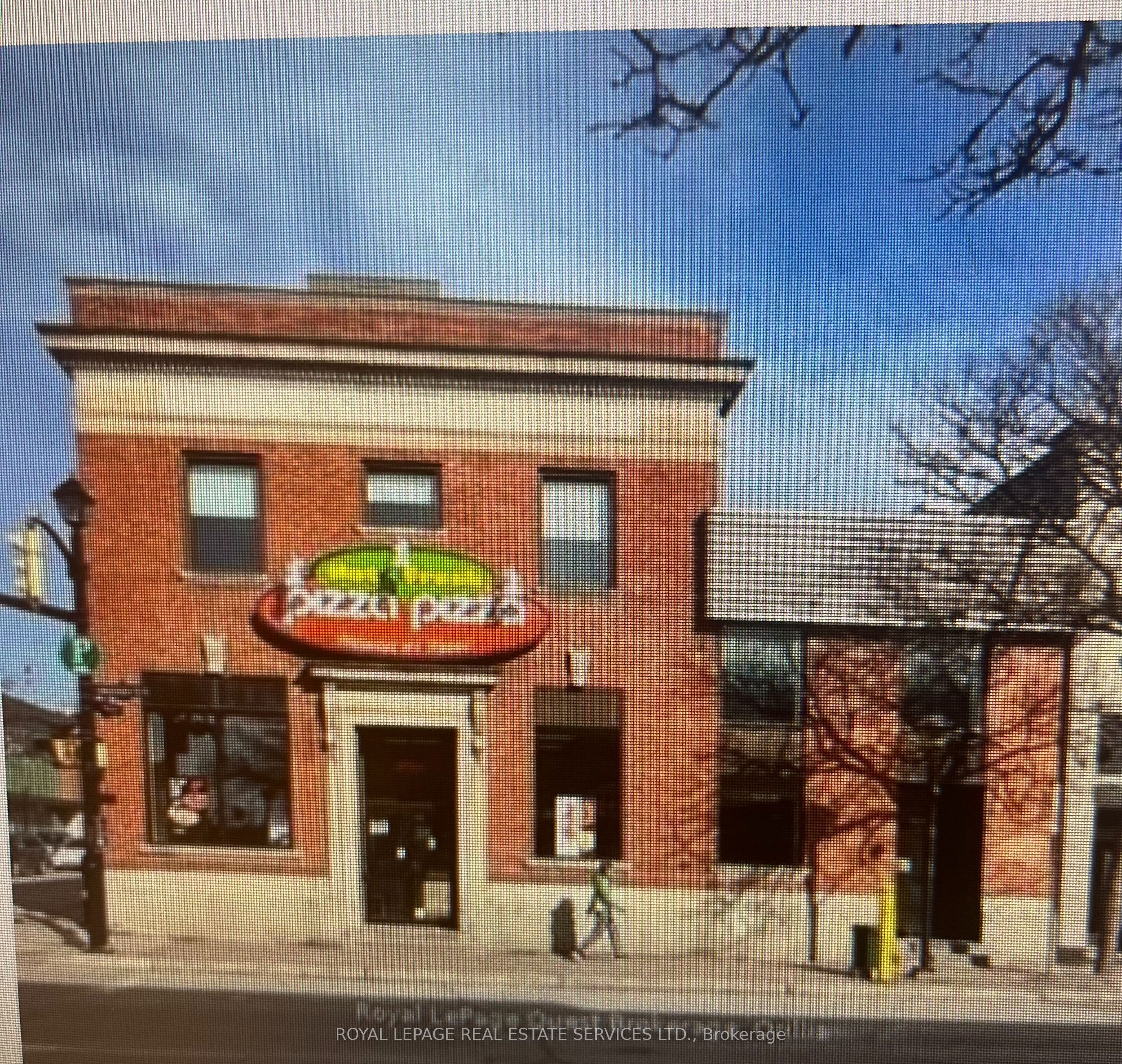 82 Mississaga Street Property Photo 1