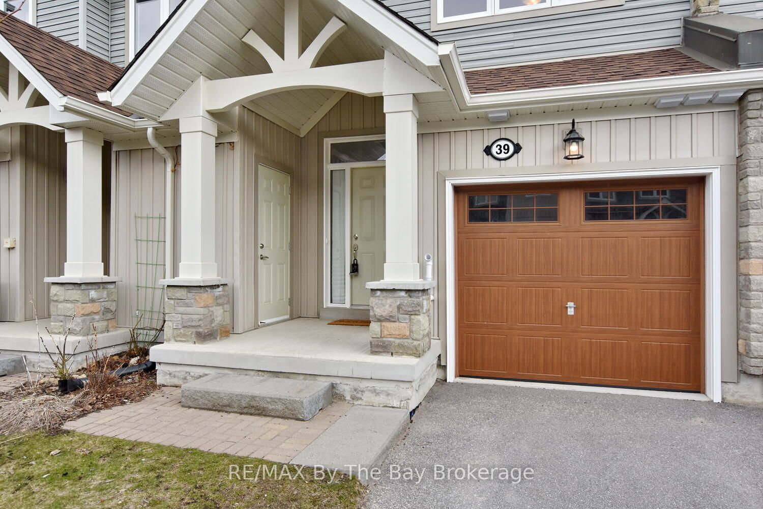 39 Gregory Avenue Property Photo 1