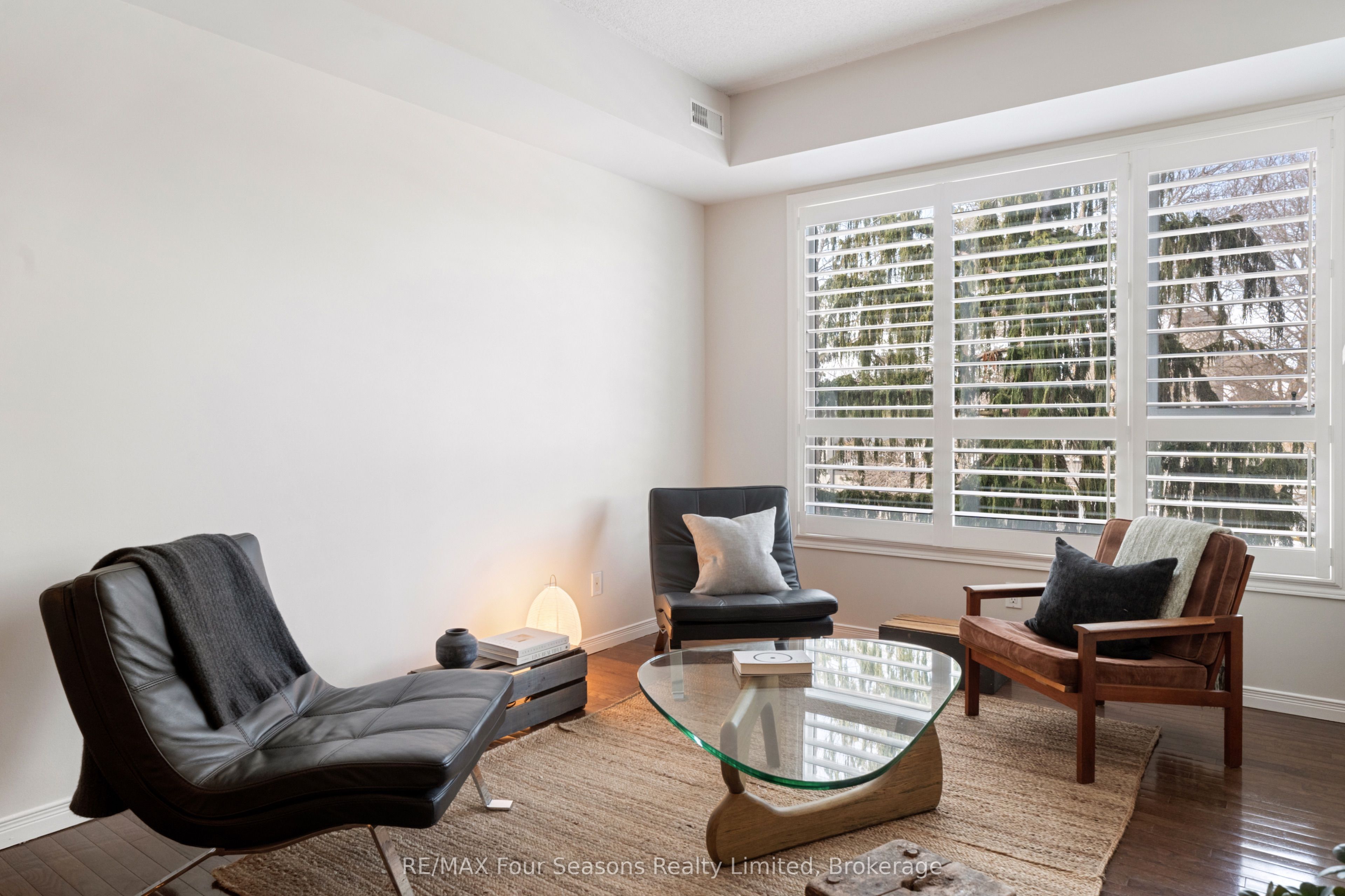 #2012 - 750 Johnston Park Avenue Property Photo 6