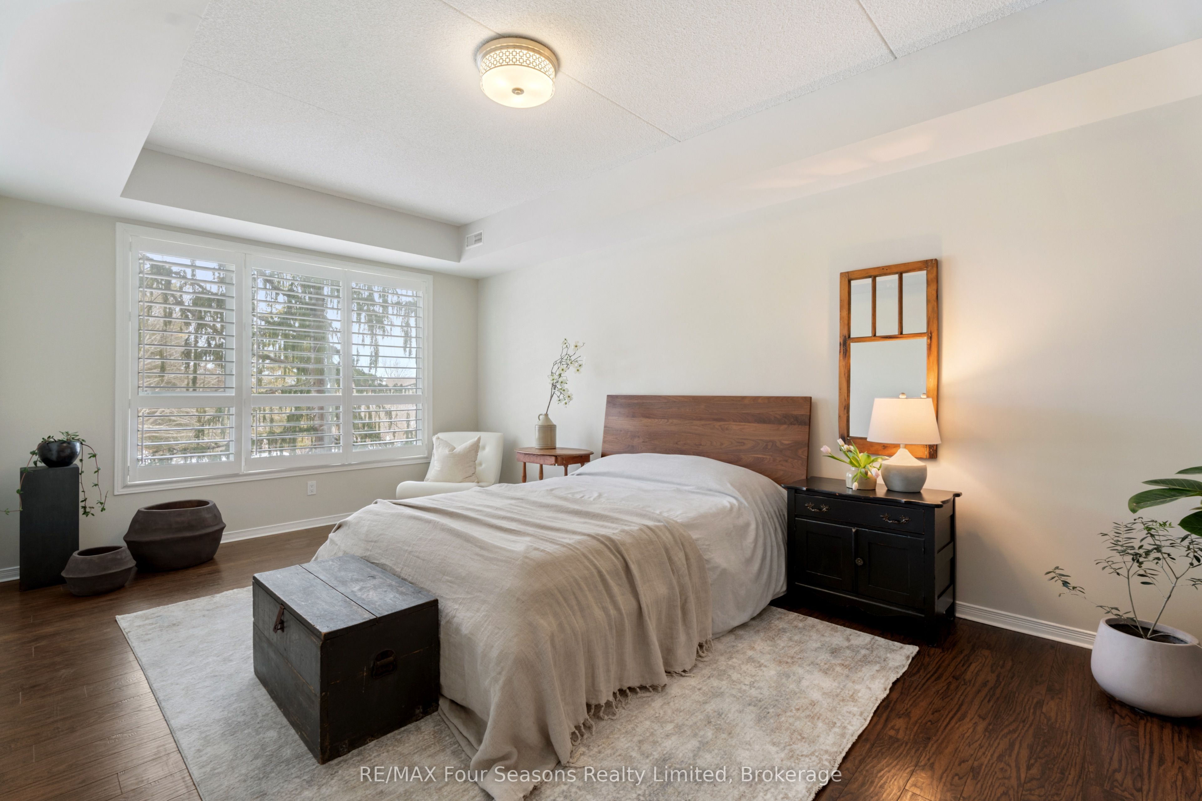 #2012 - 750 Johnston Park Avenue Property Photo 8