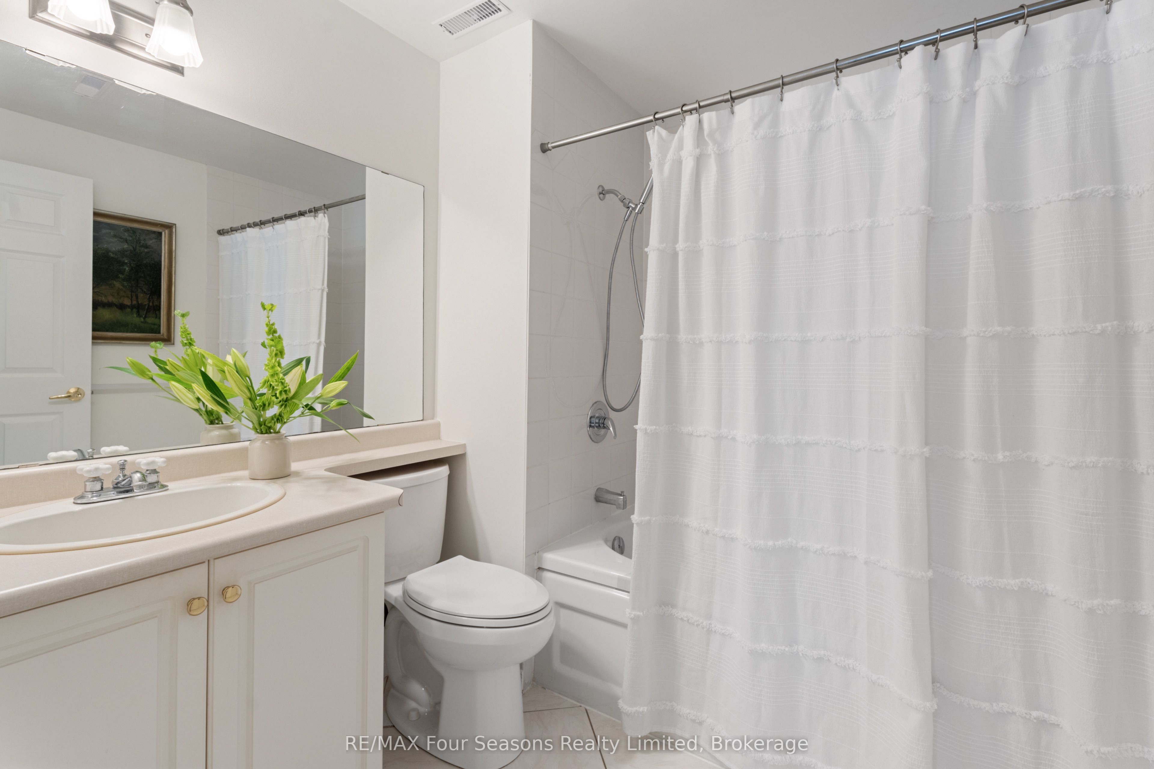#2012 - 750 Johnston Park Avenue Property Photo 12
