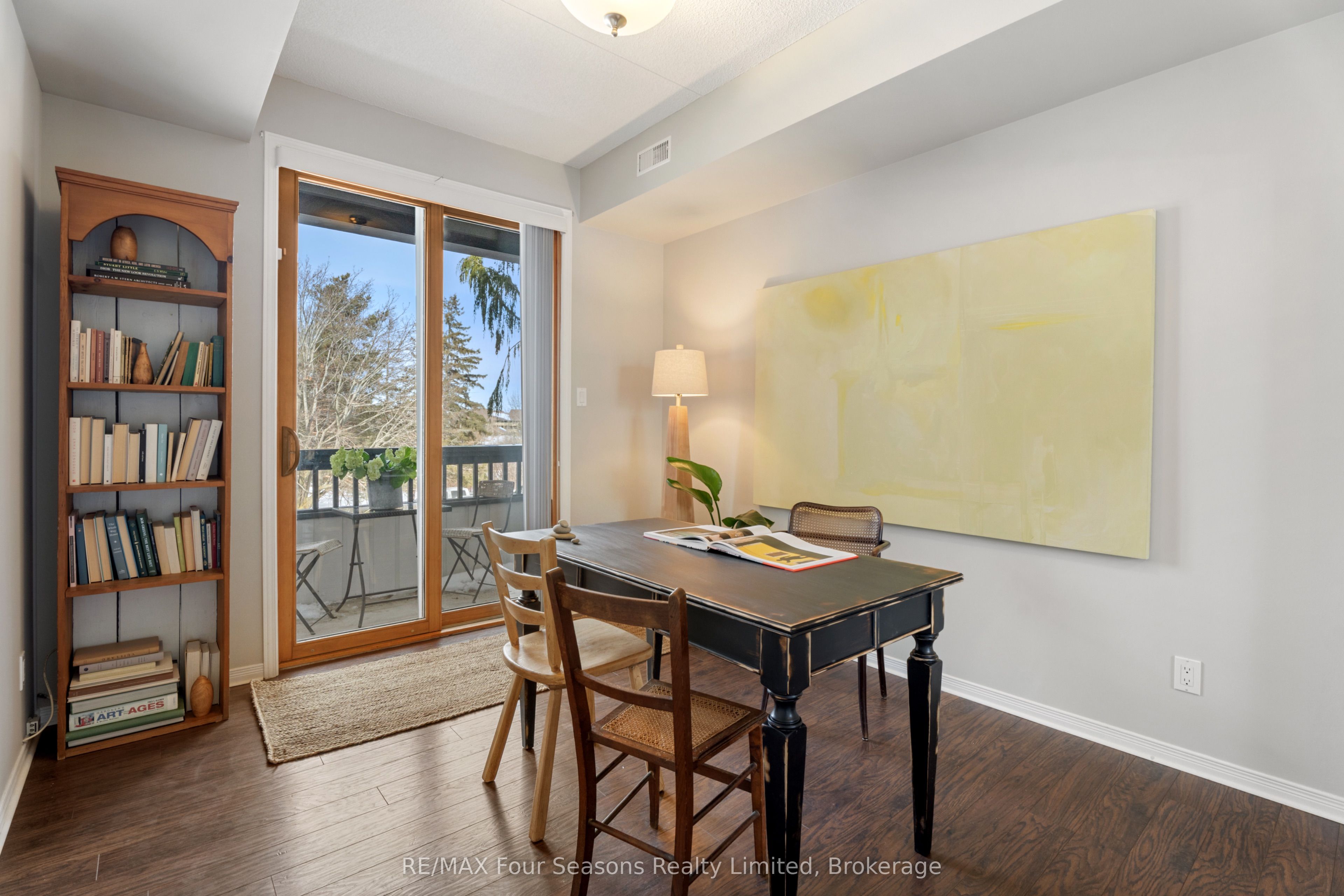 #2012 - 750 Johnston Park Avenue Property Photo 15