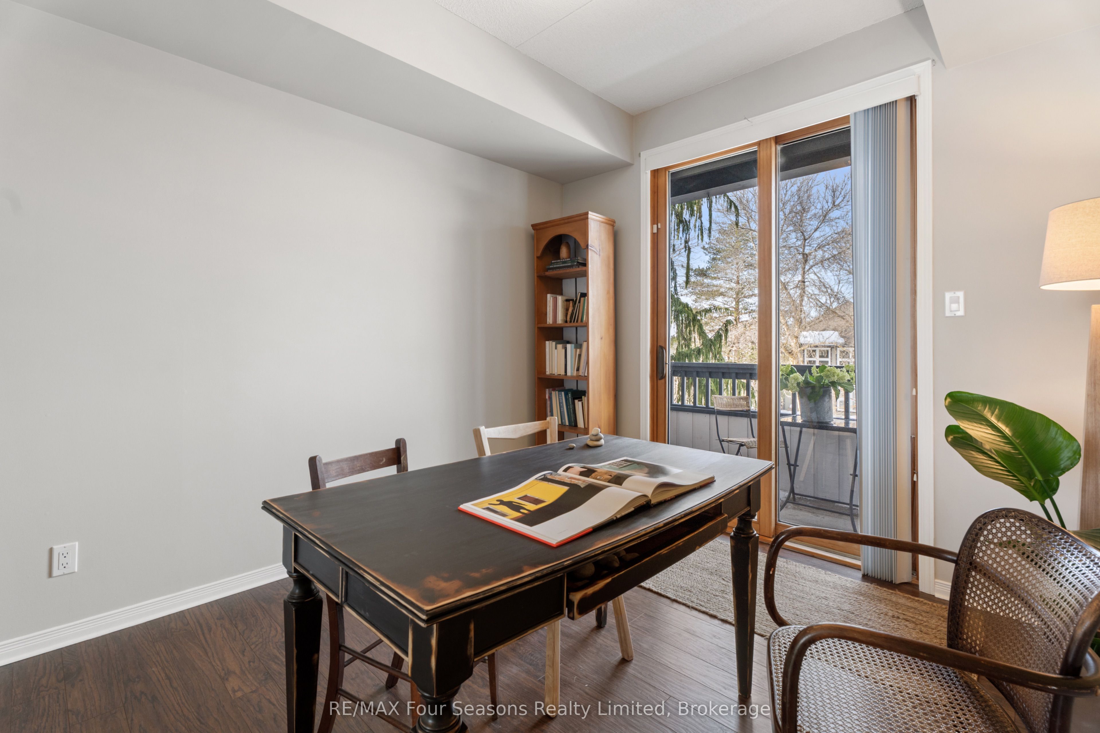 #2012 - 750 Johnston Park Avenue Property Photo 16