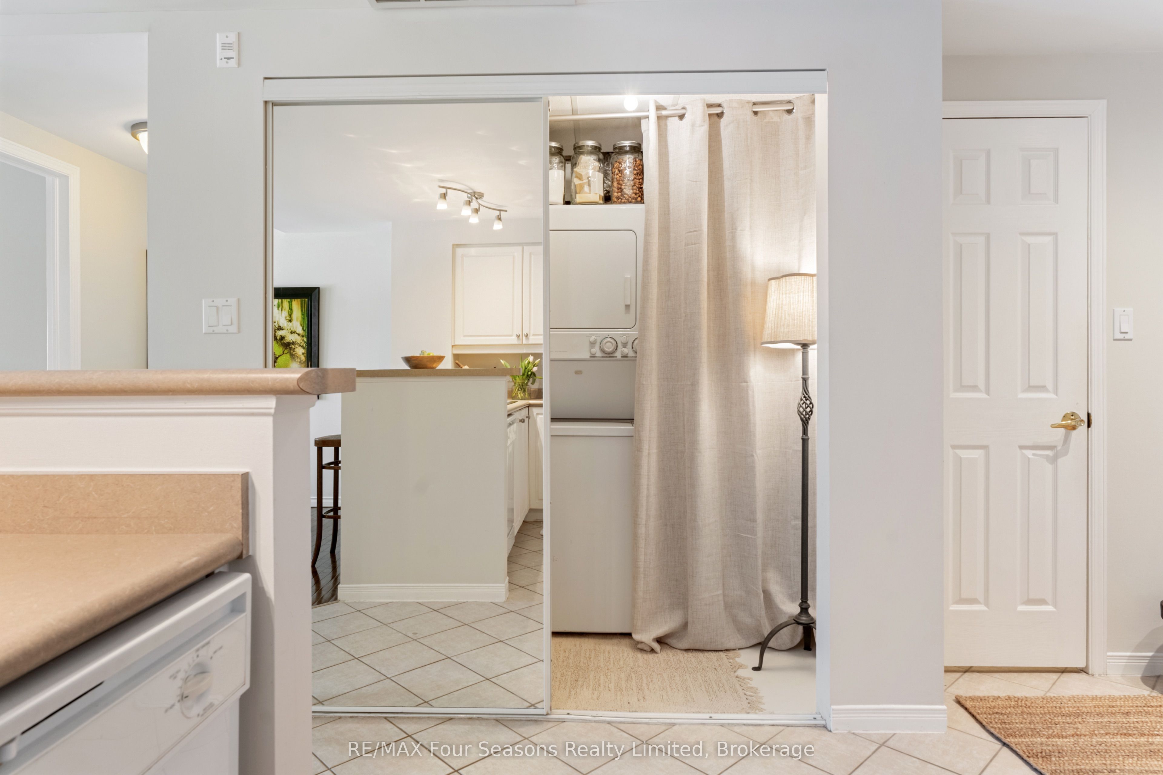 #2012 - 750 Johnston Park Avenue Property Photo 20