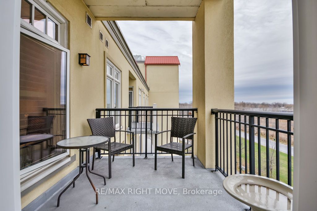140 Cedar Island Road 410 Property Photo 15