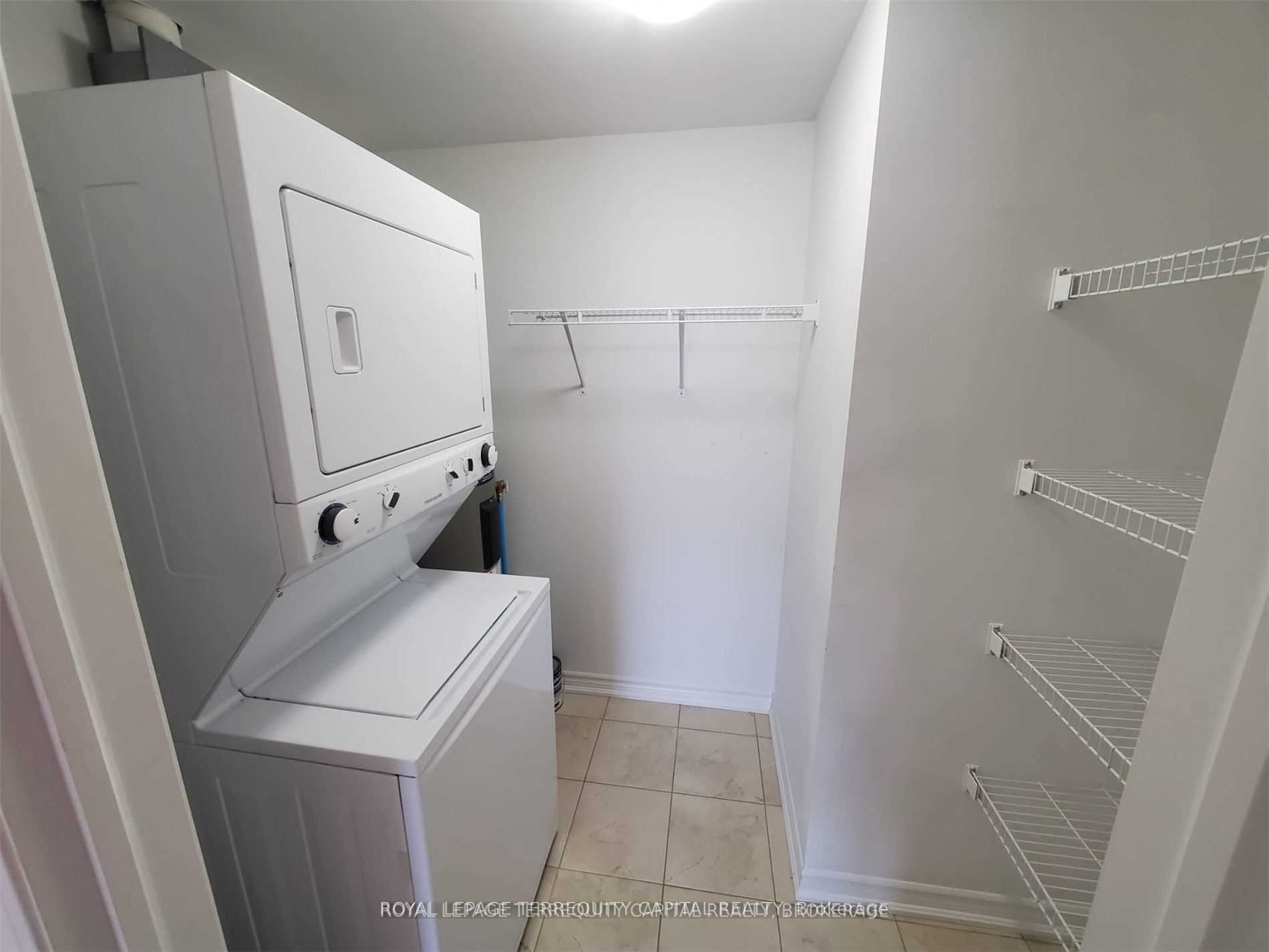 #304 - 40 Ferndale Drive Property Photo 3