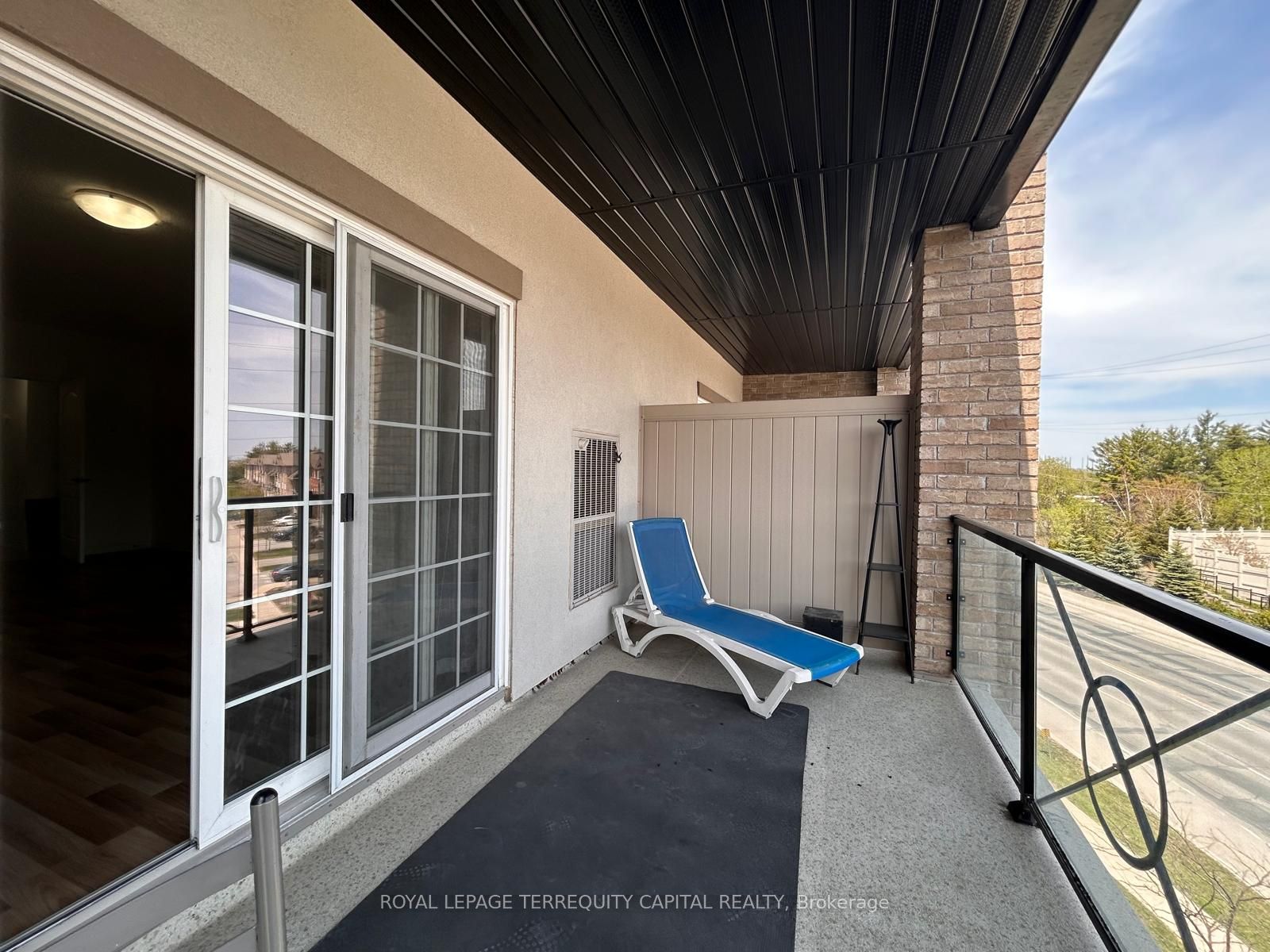 #304 - 40 Ferndale Drive Property Photo 8