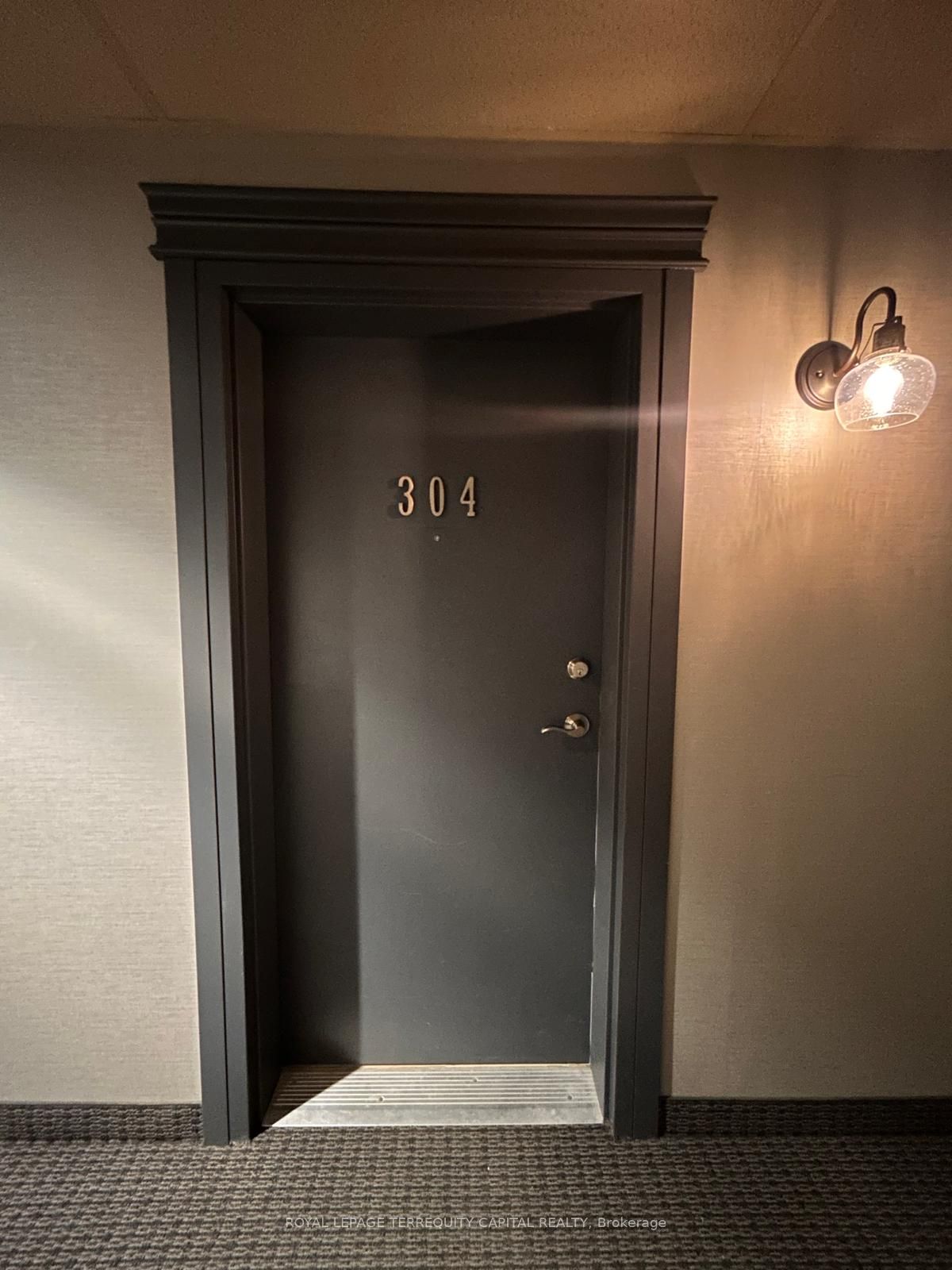 #304 - 40 Ferndale Drive Property Photo 9