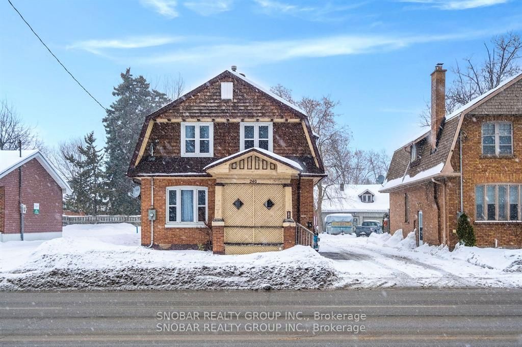 240 Dunlop Street W Property Photo 1