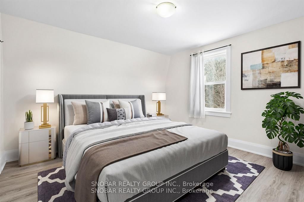 240 Dunlop Street W Property Photo 8