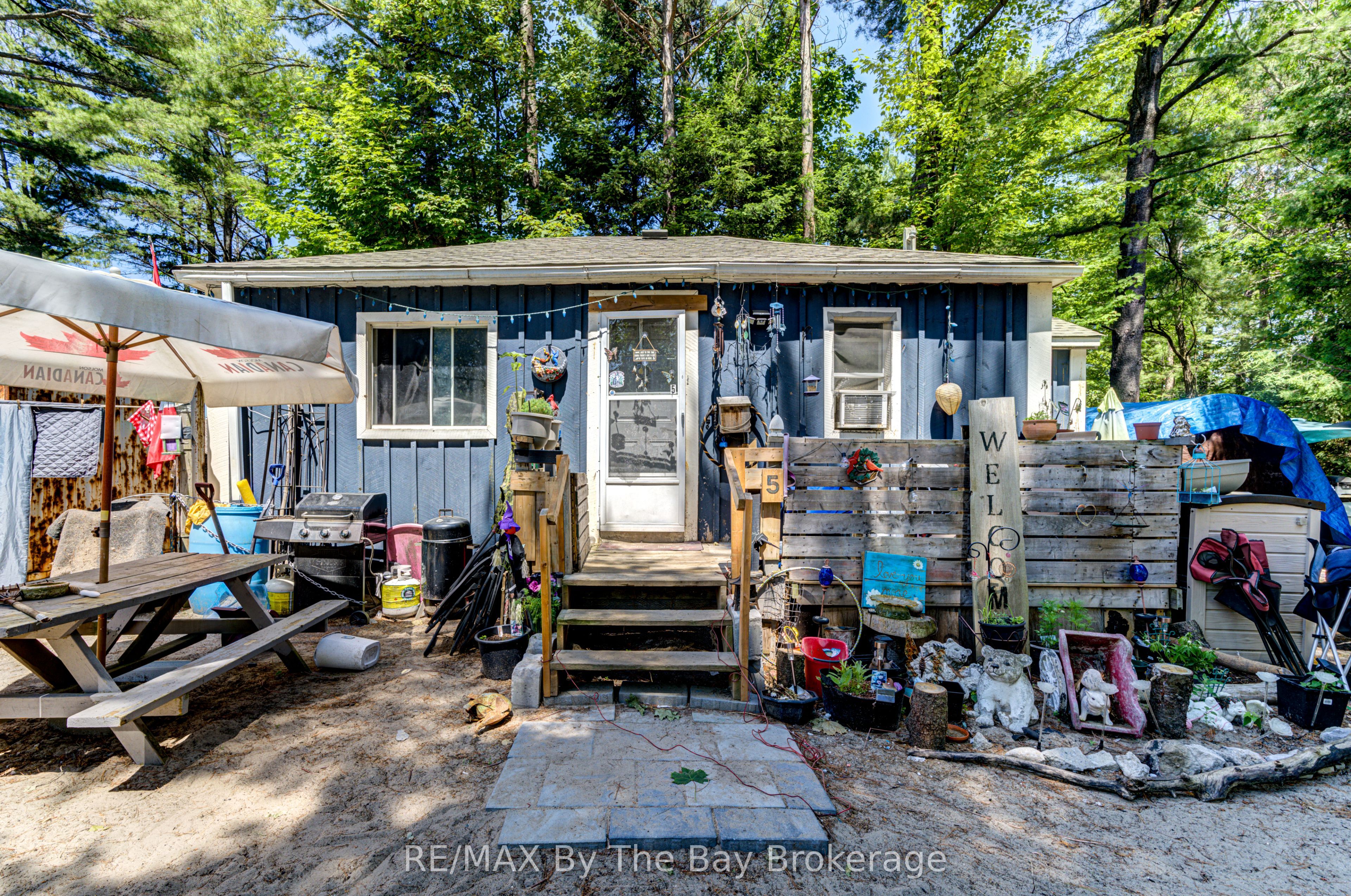 707 River Road Property Photo 9
