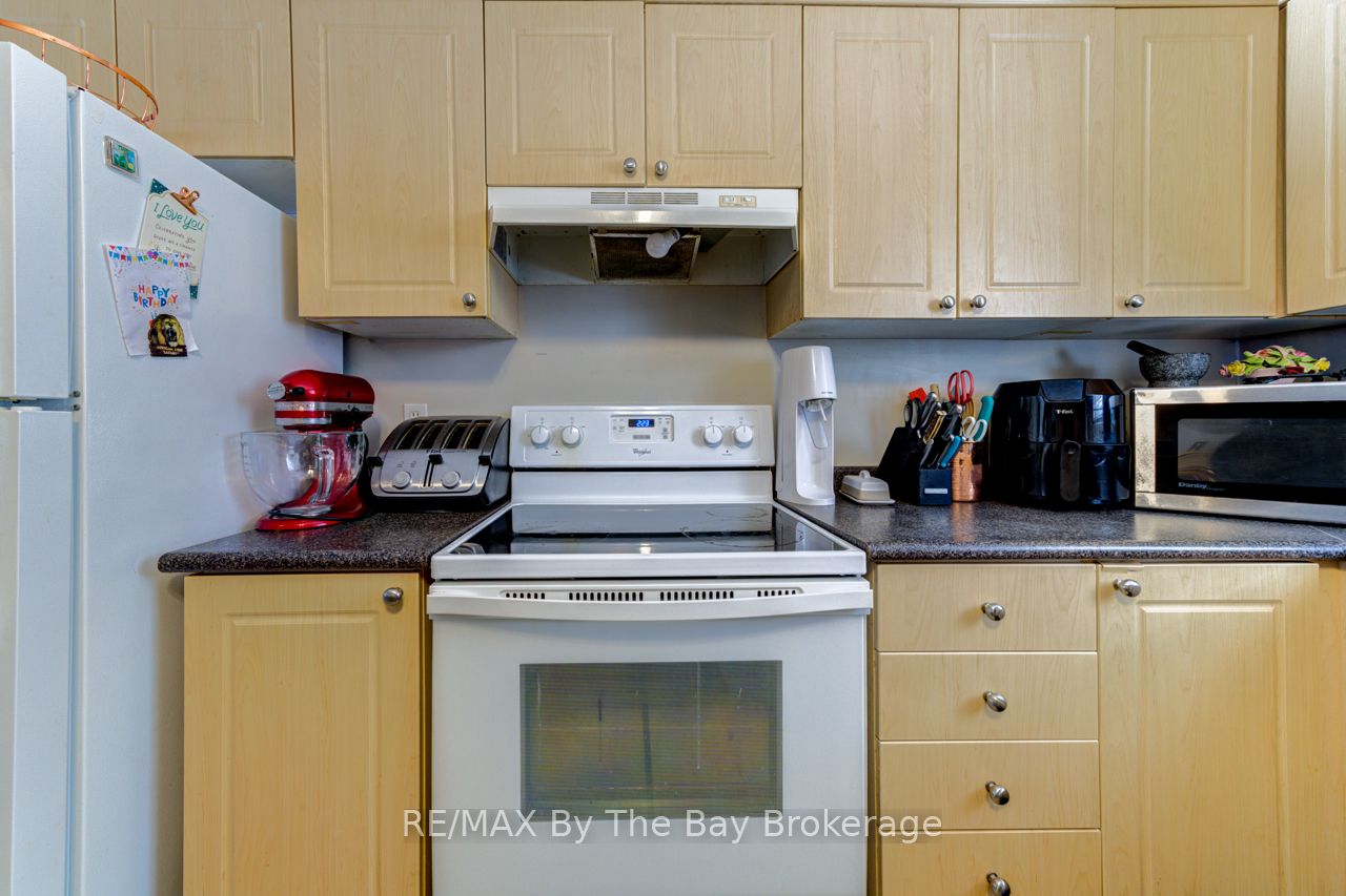 701 River Road E Property Photo 13