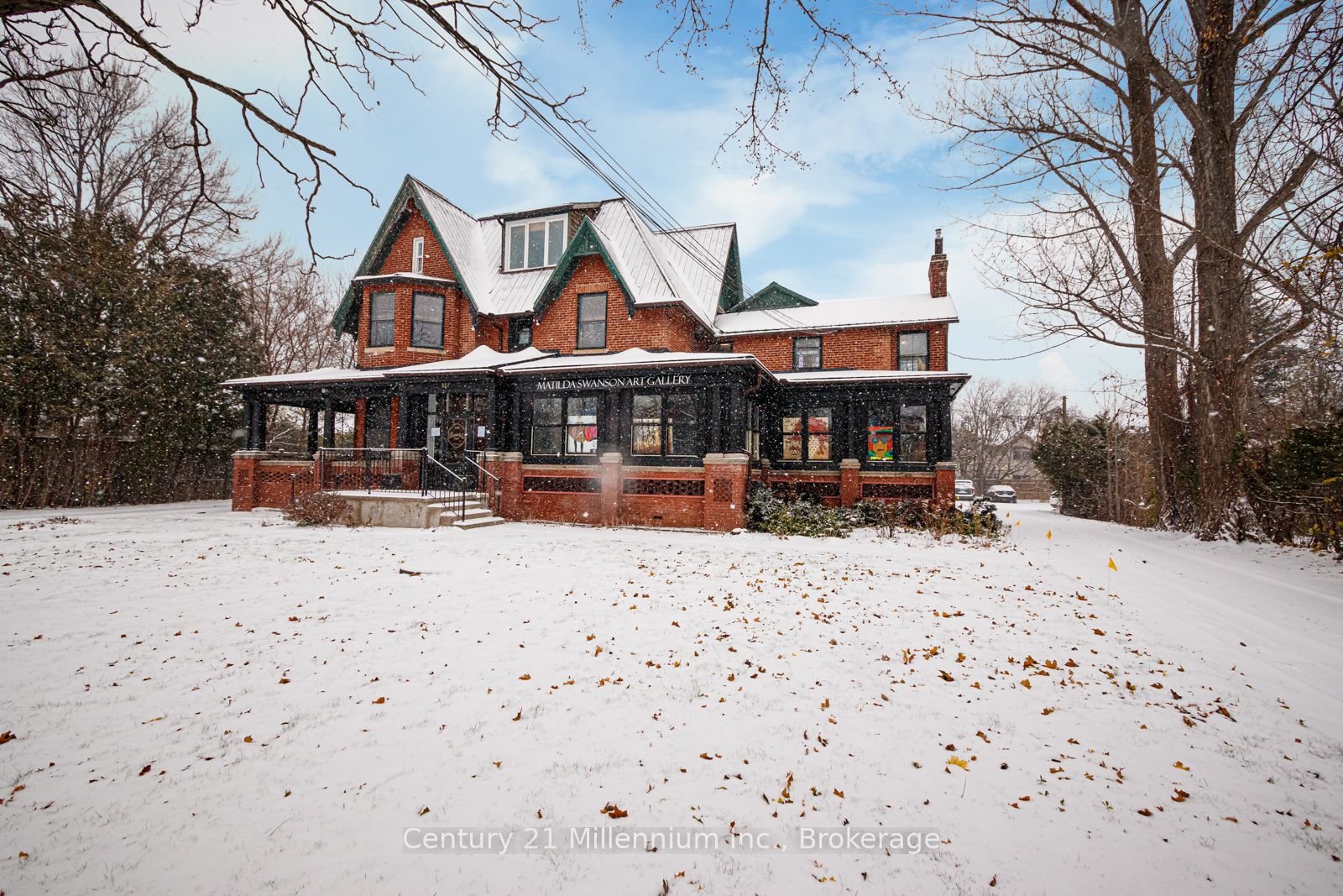 637 Hurontario Street 106 Property Photo 1