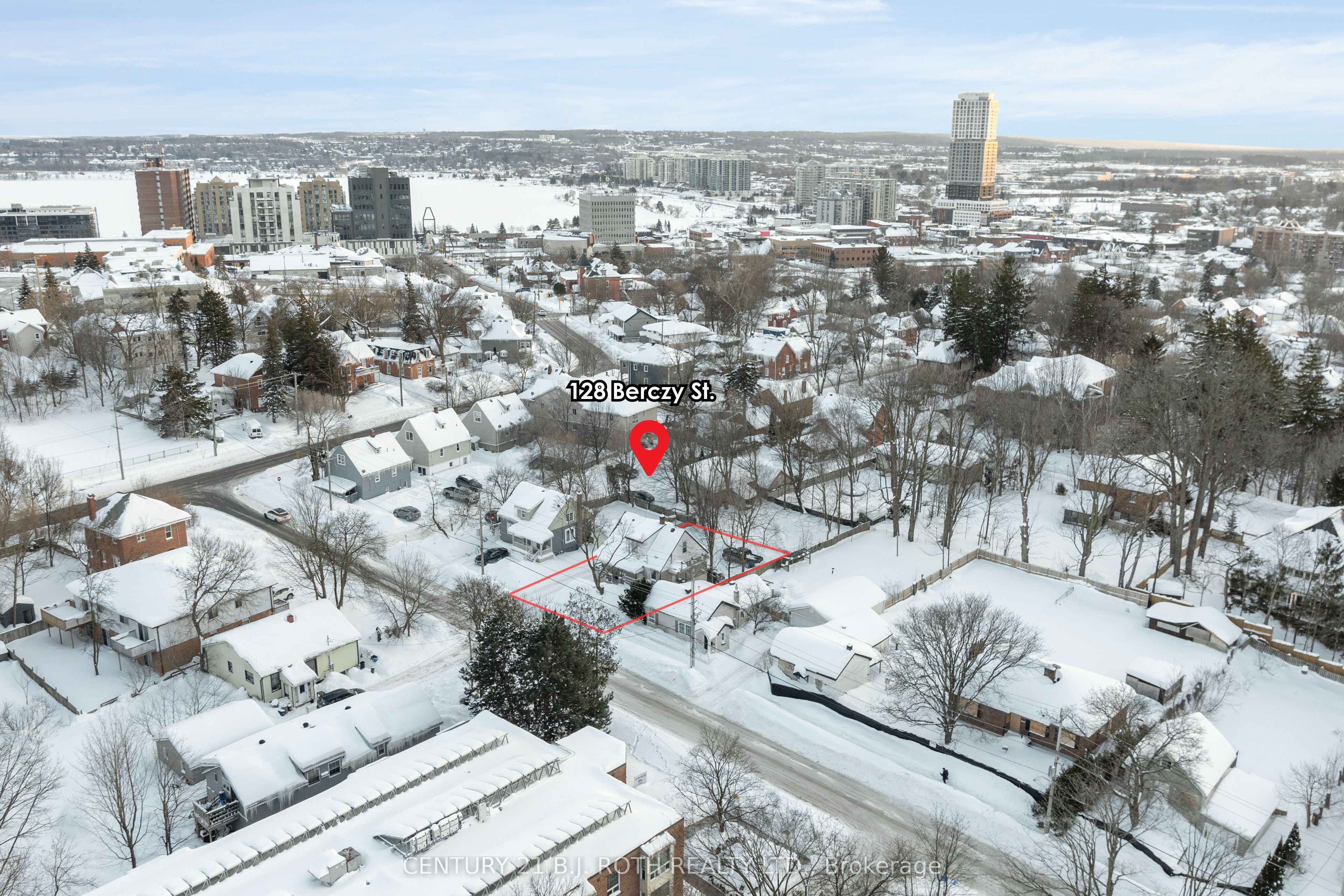 128 Berczy Street Property Photo 1