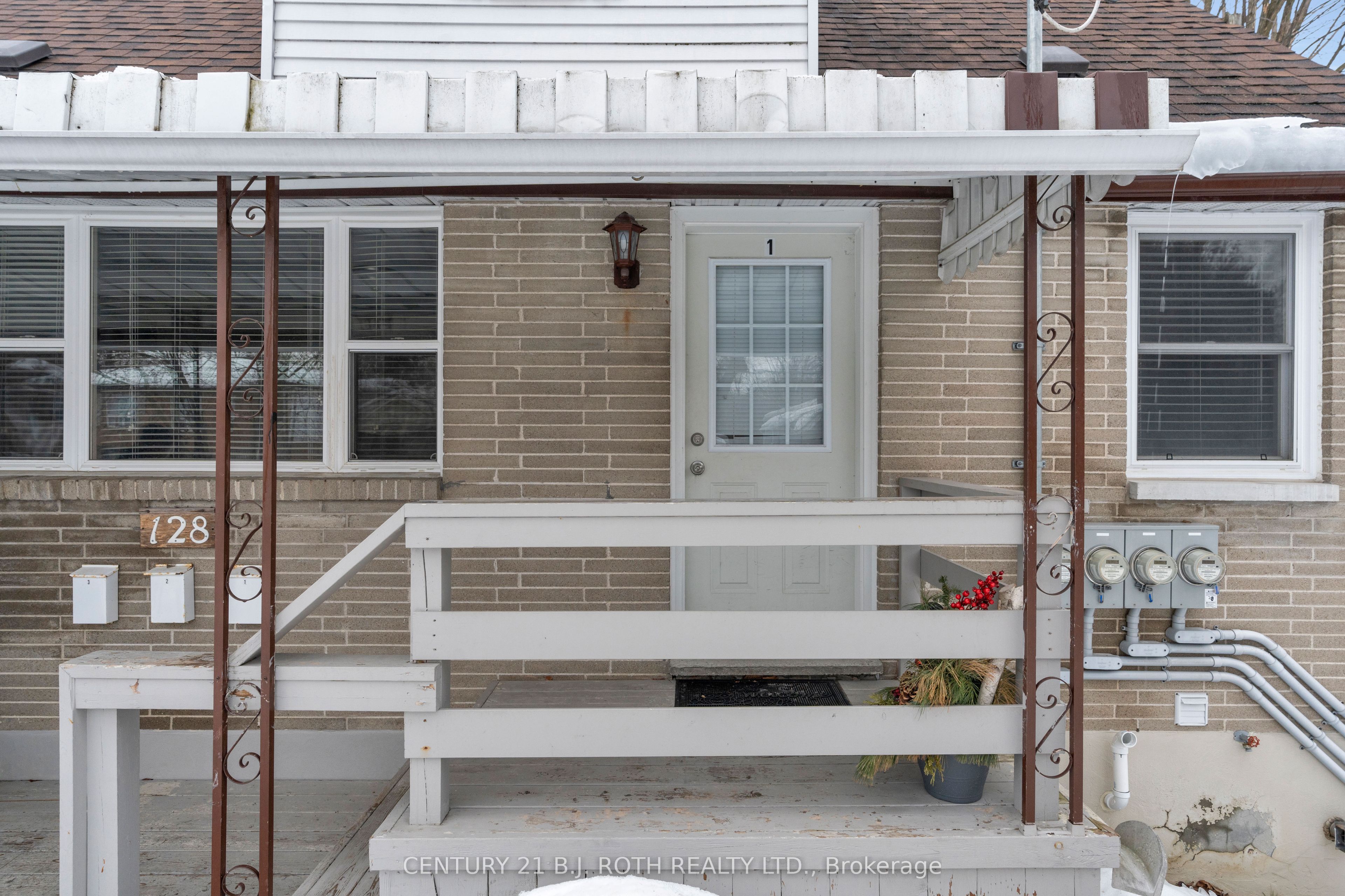 128 Berczy Street Property Photo 5