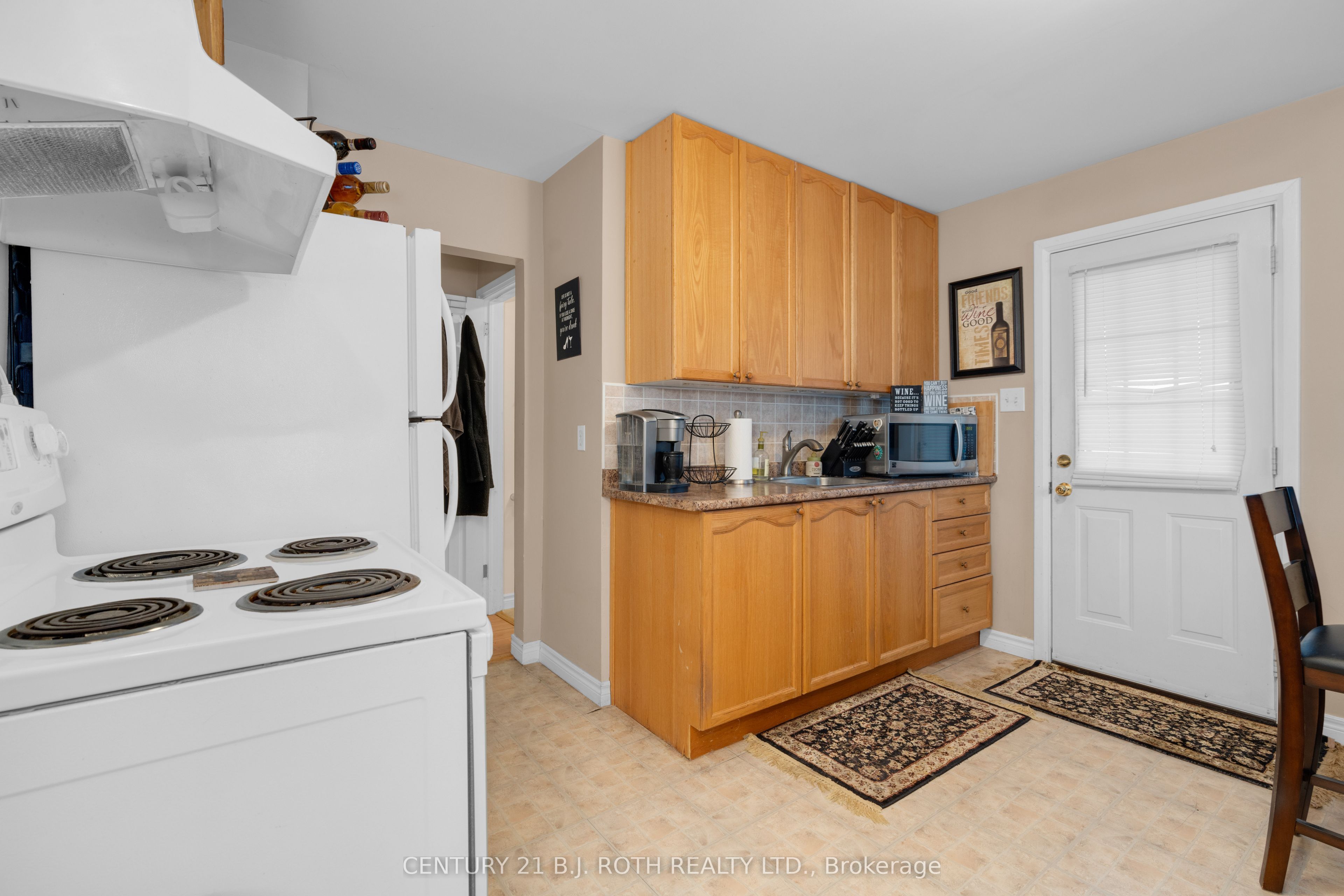 128 Berczy Street Property Photo 9