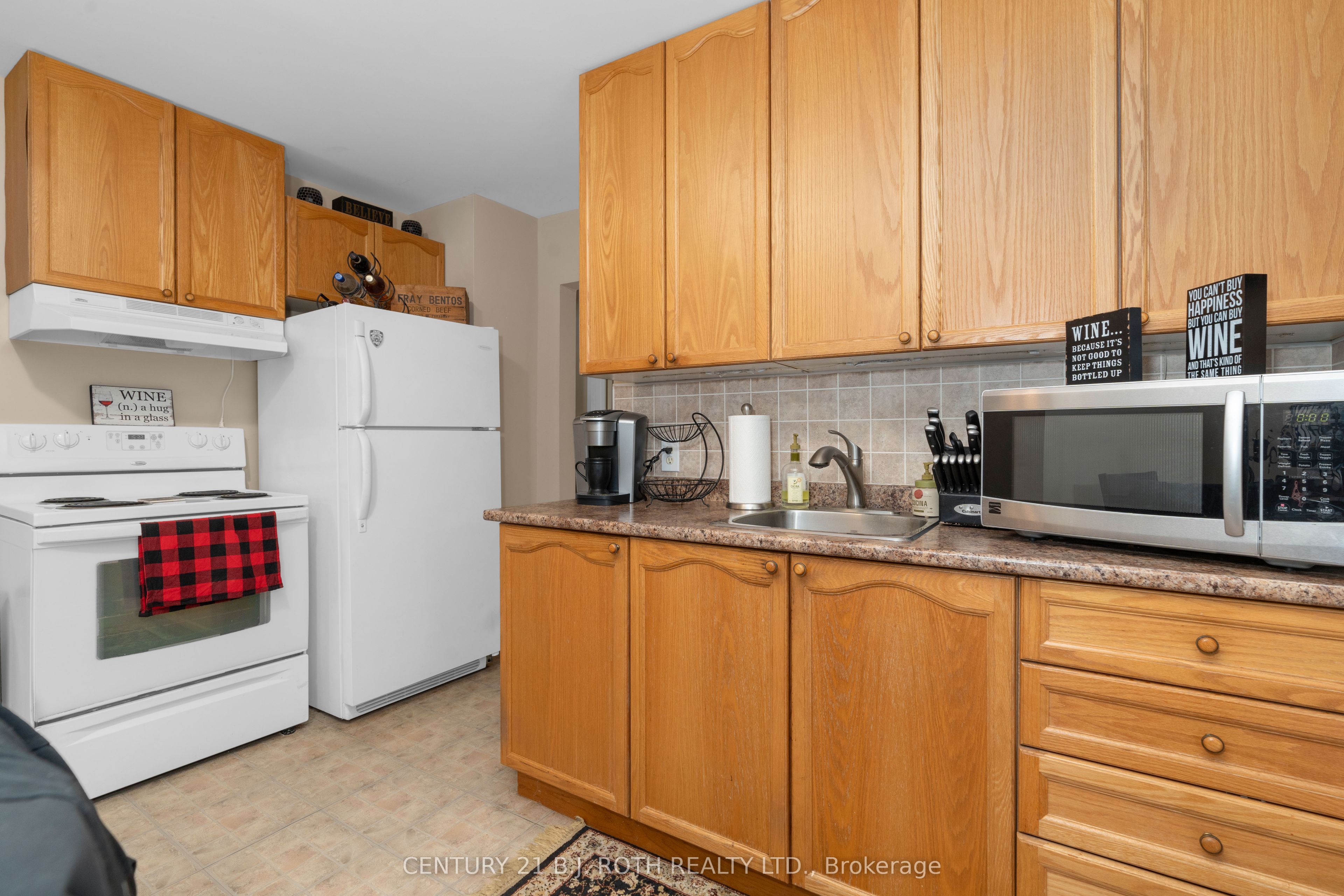 128 Berczy Street Property Photo 10
