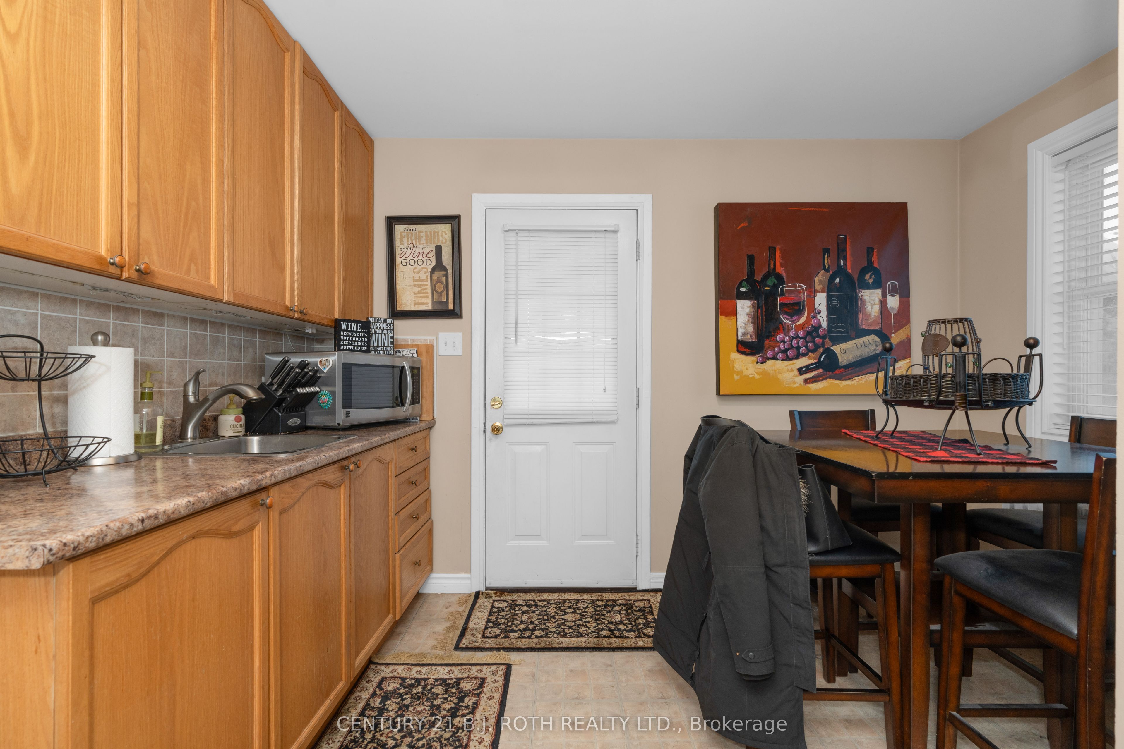 128 Berczy Street Property Photo 11