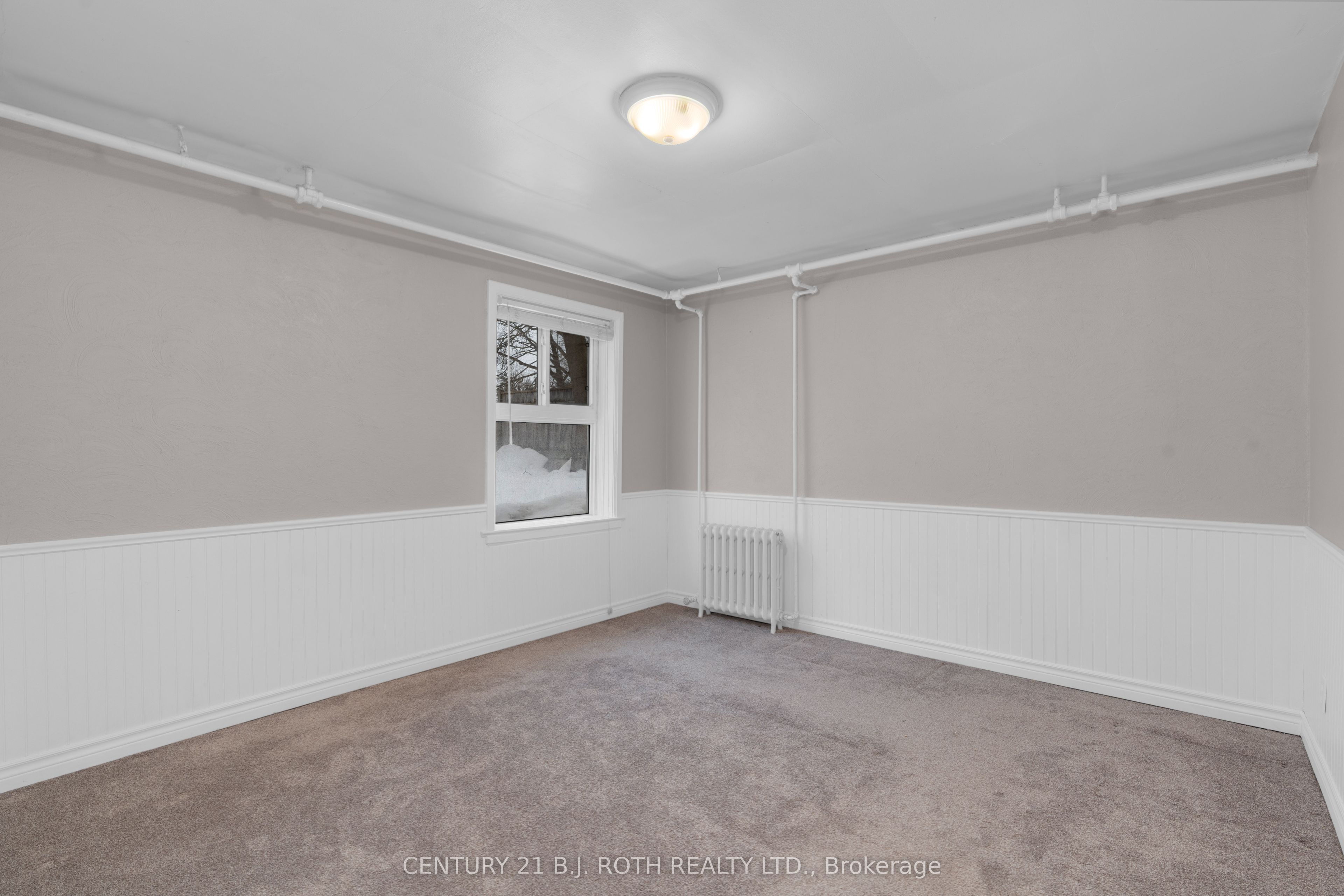 128 Berczy Street Property Photo 37