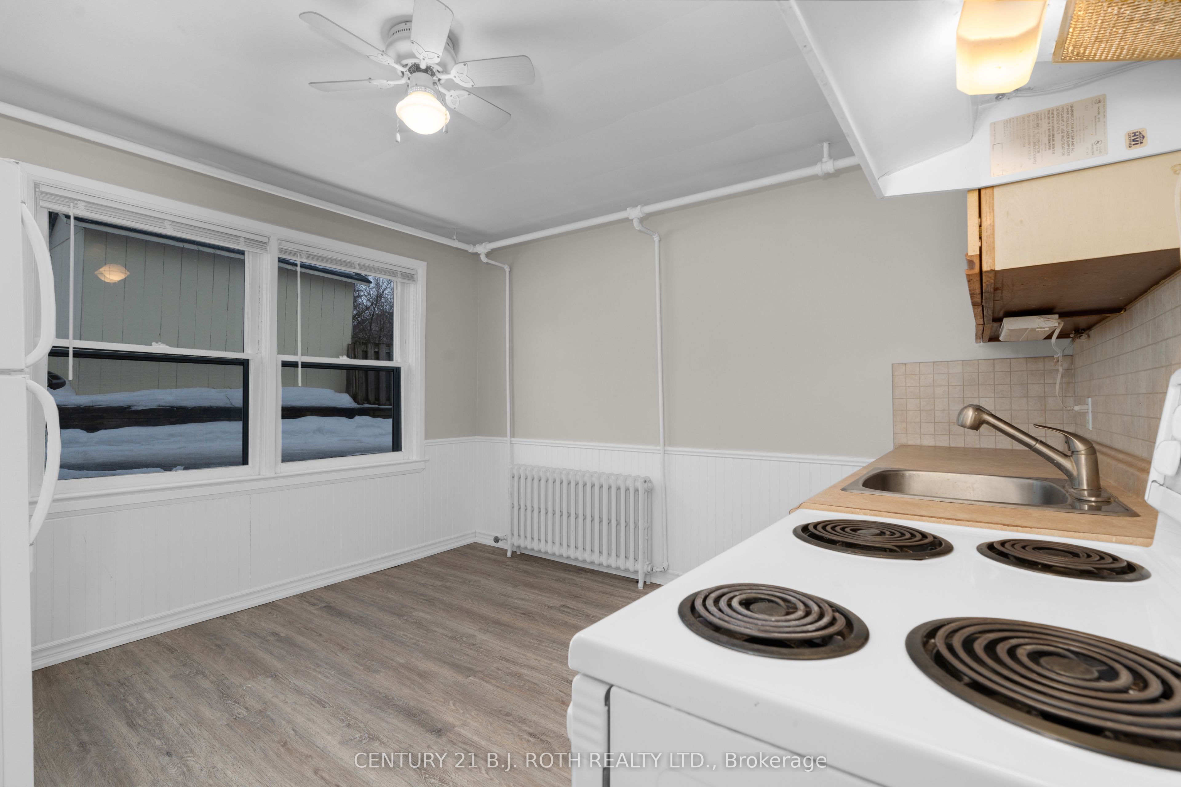 128 Berczy Street Property Photo 40