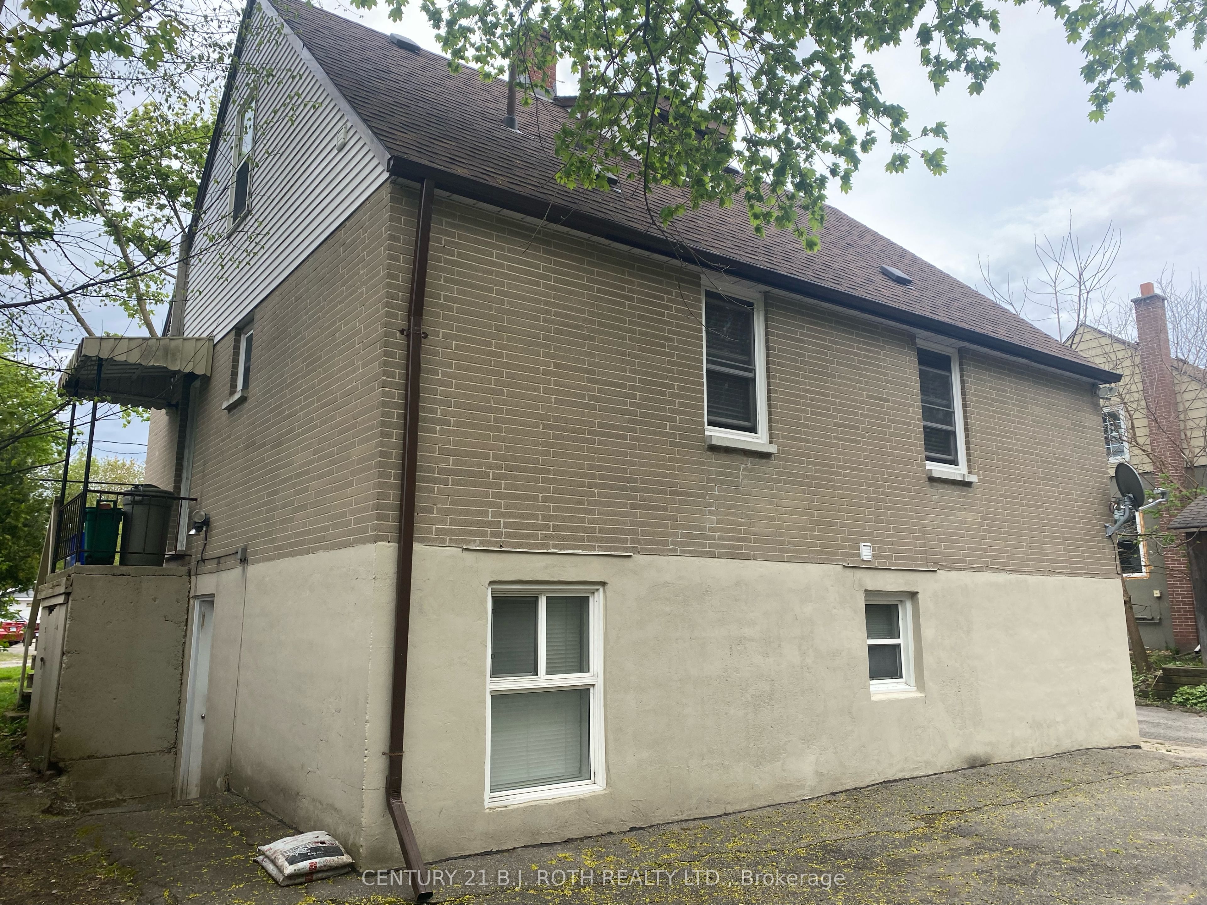 128 Berczy Street Property Photo 49
