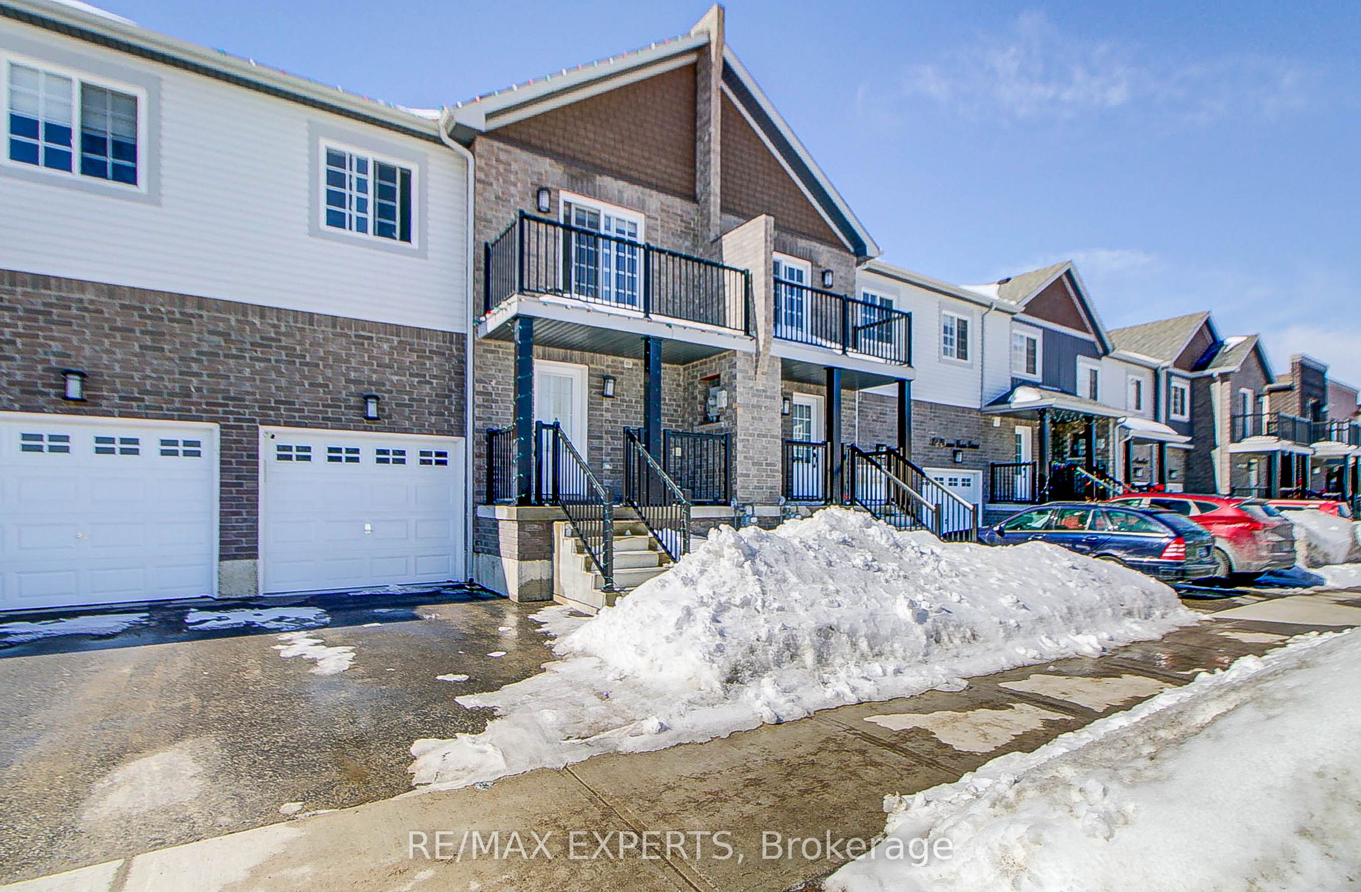 8 Brown Bear Street Property Photo 1