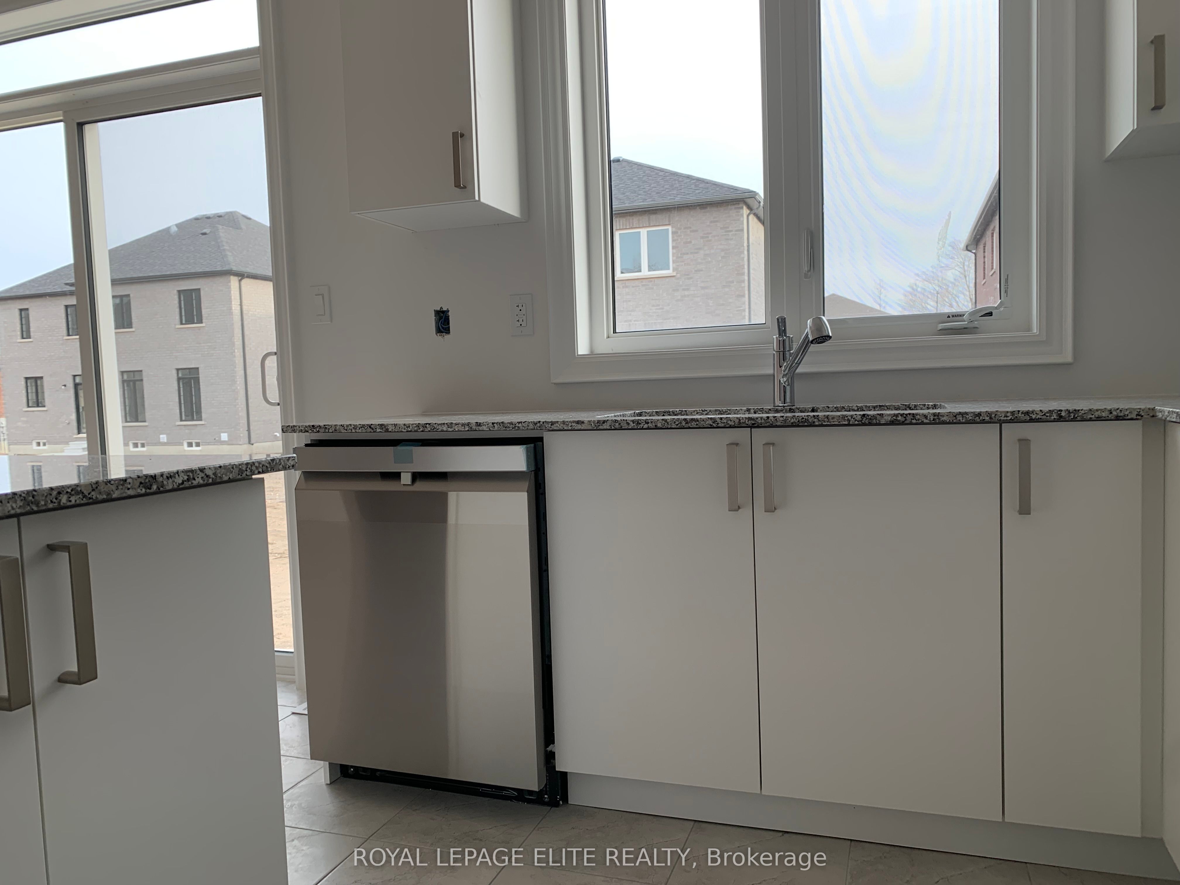 23 Amber Drive Property Photo 10