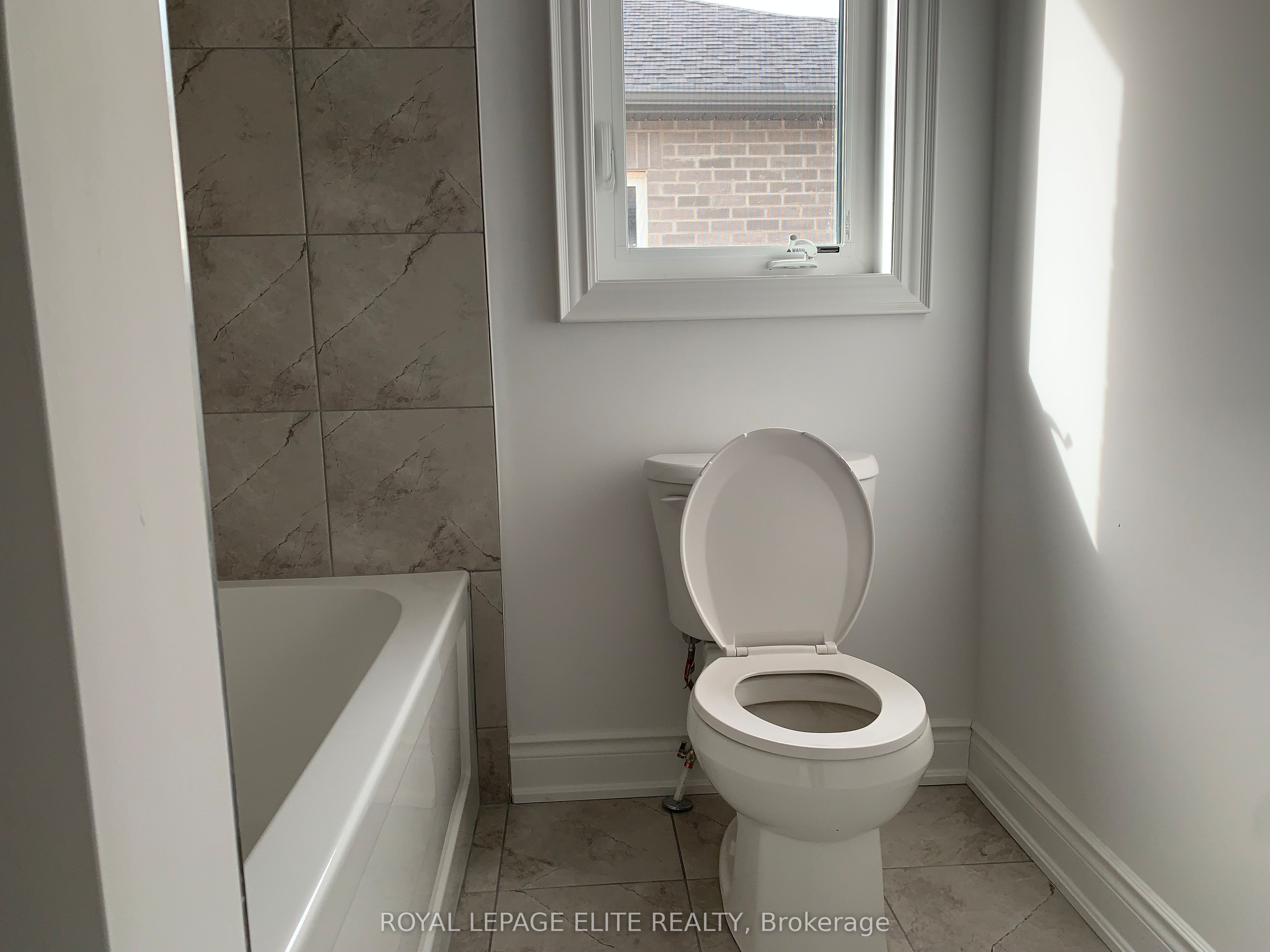 23 Amber Drive Property Photo 11