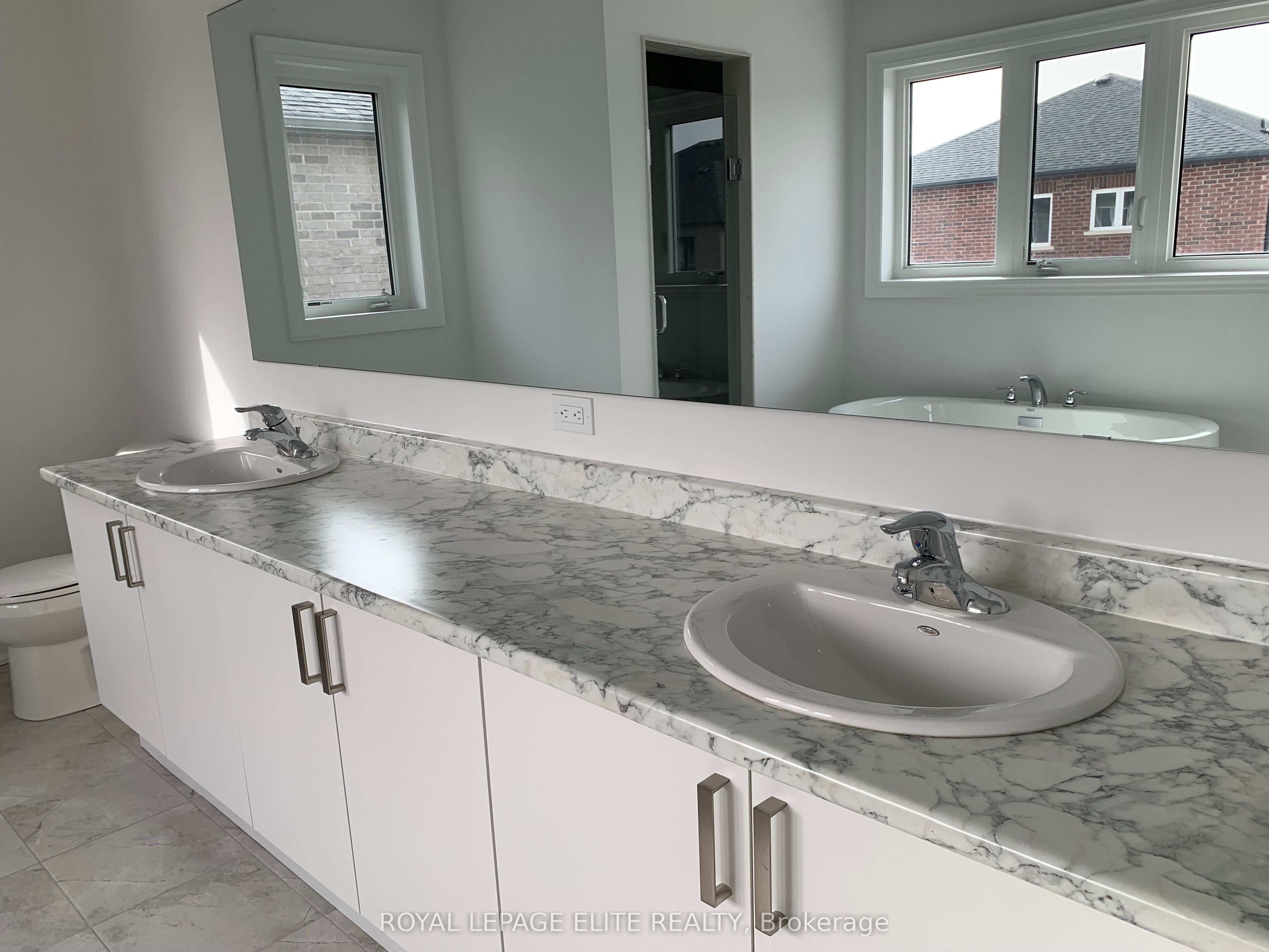 23 Amber Drive Property Photo 21