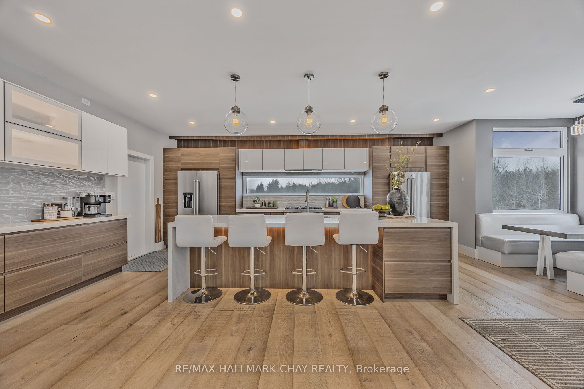 1940 6 Line Property Photo 17