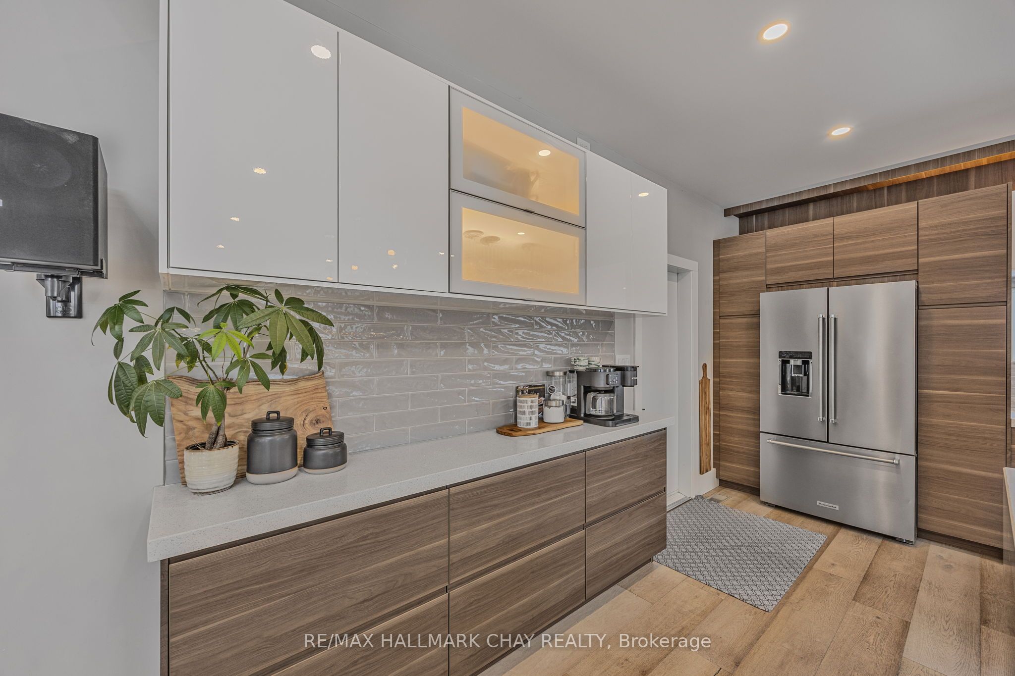 1940 6 Line Property Photo 18