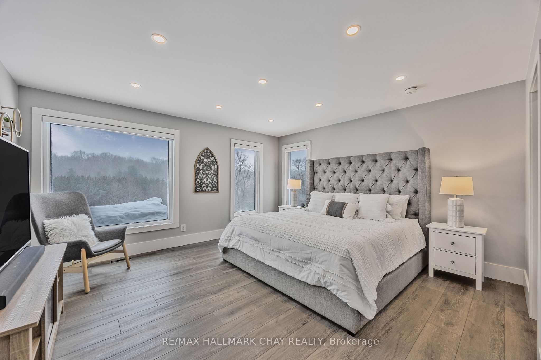 1940 6 Line Property Photo 23