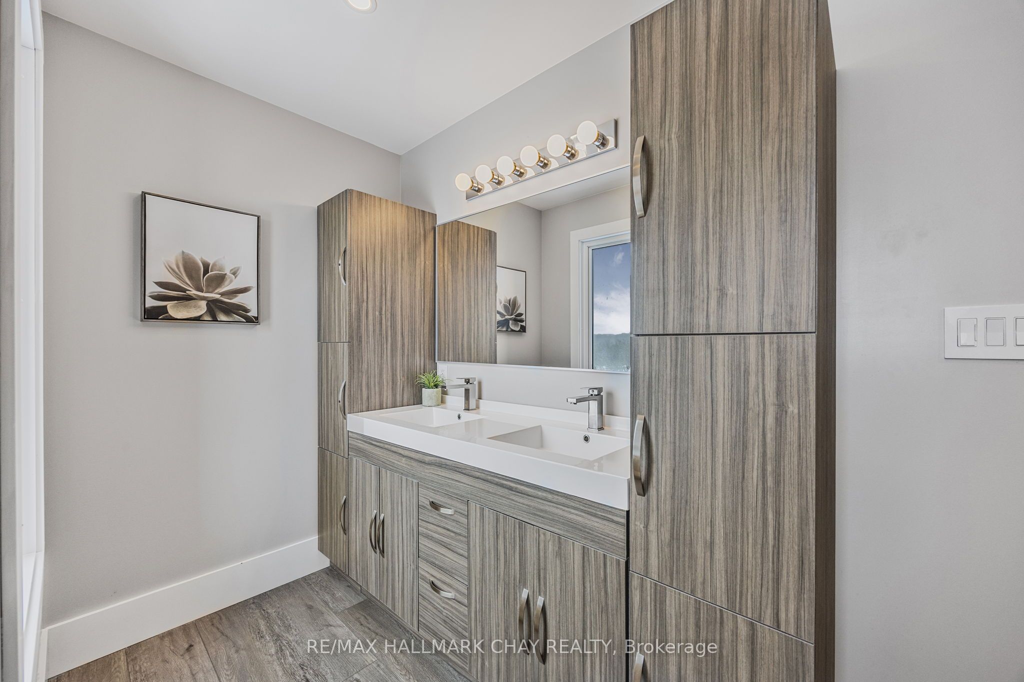 1940 6 Line Property Photo 25