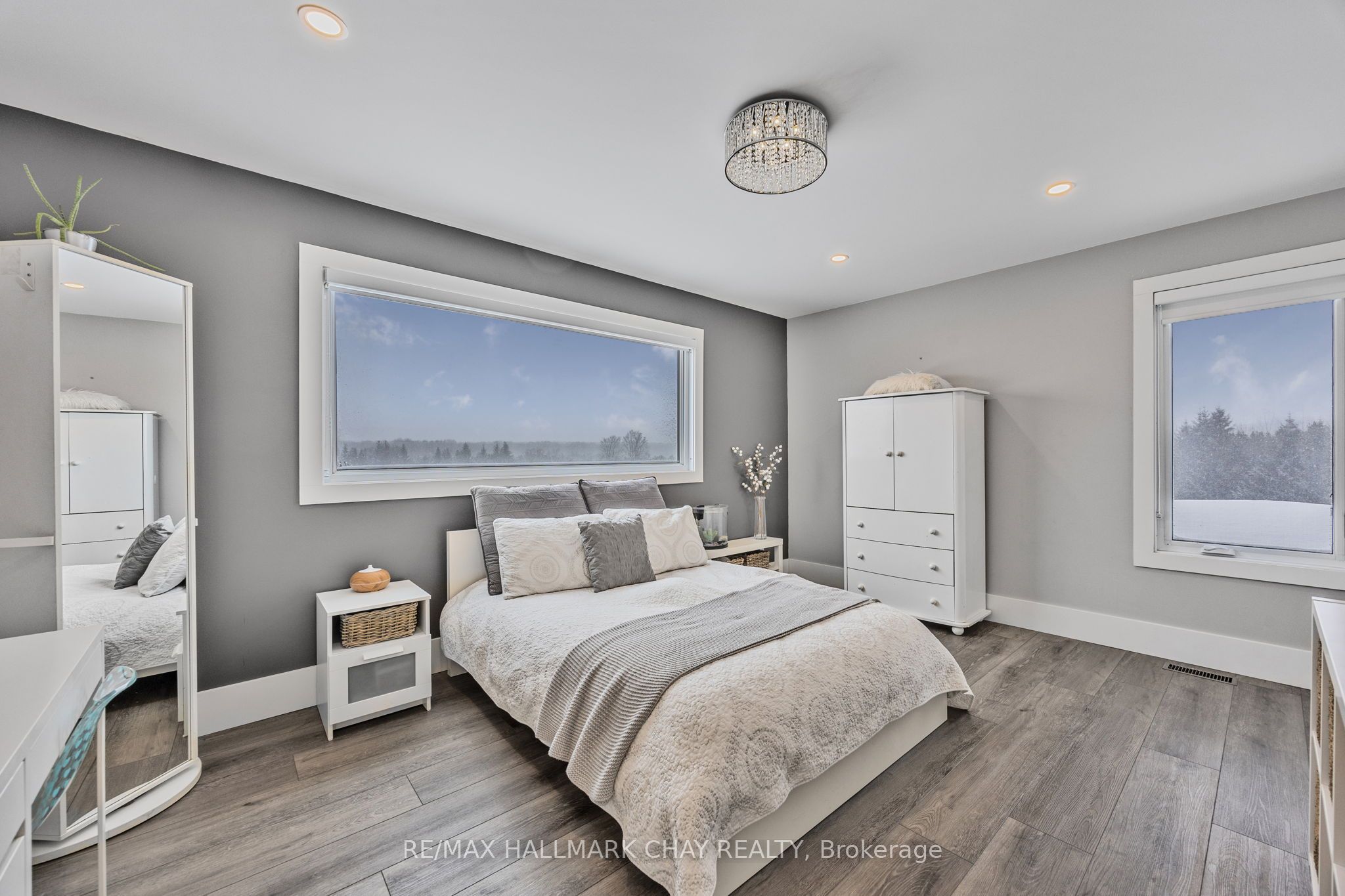 1940 6 Line Property Photo 27