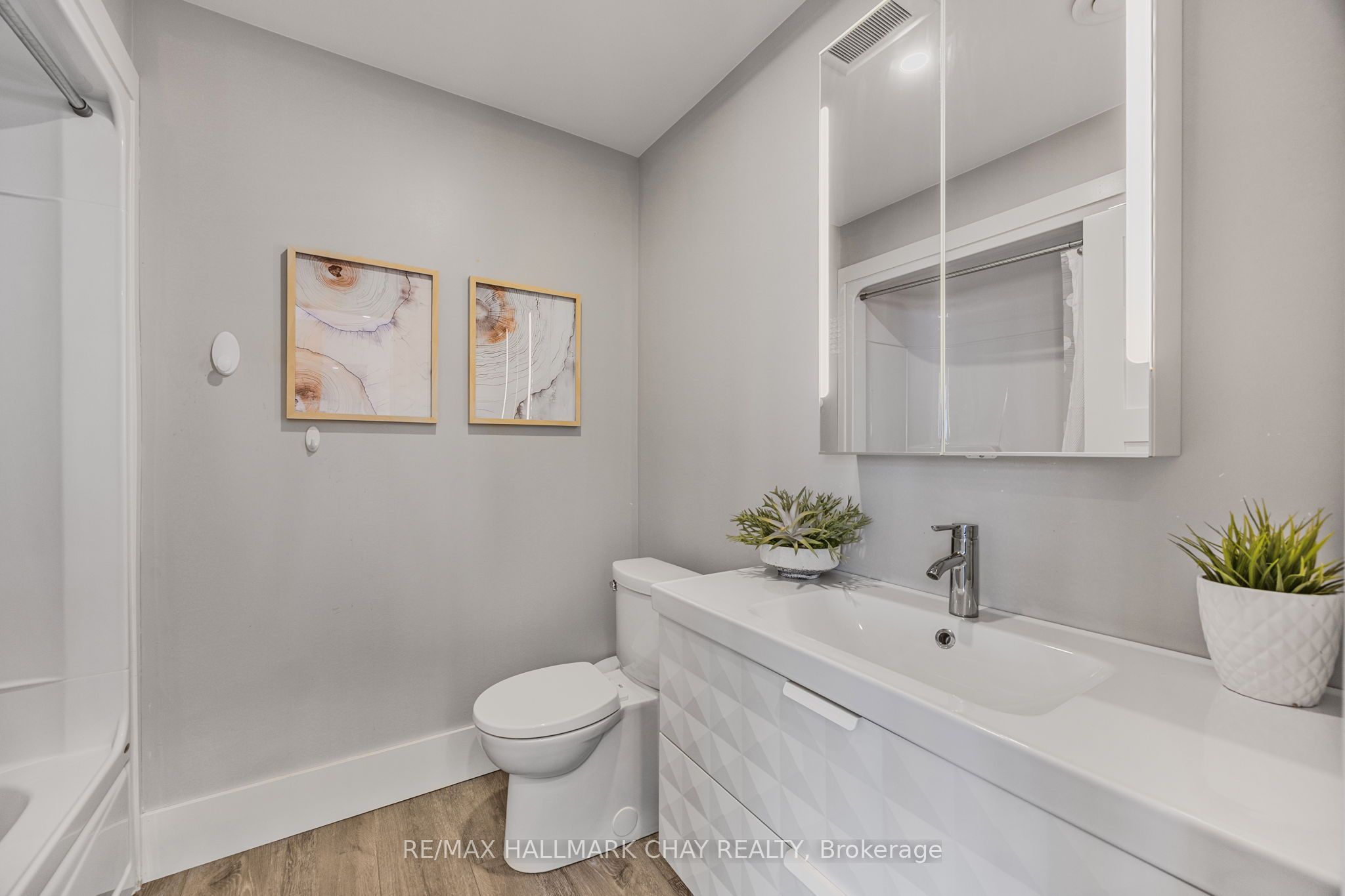 1940 6 Line Property Photo 29